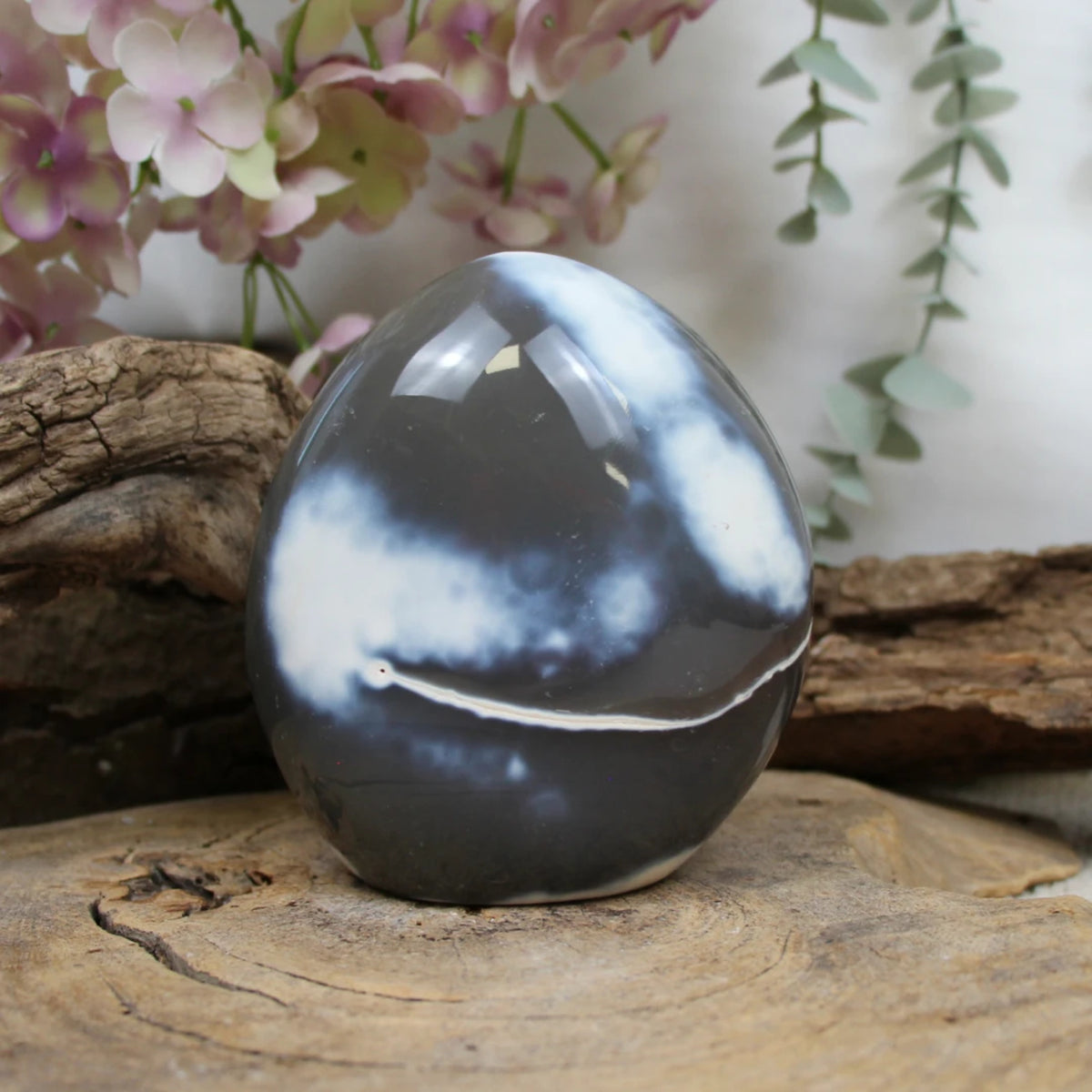 Agat orka skulptur, svart, vit och grå, 10,3 cm, nr 12