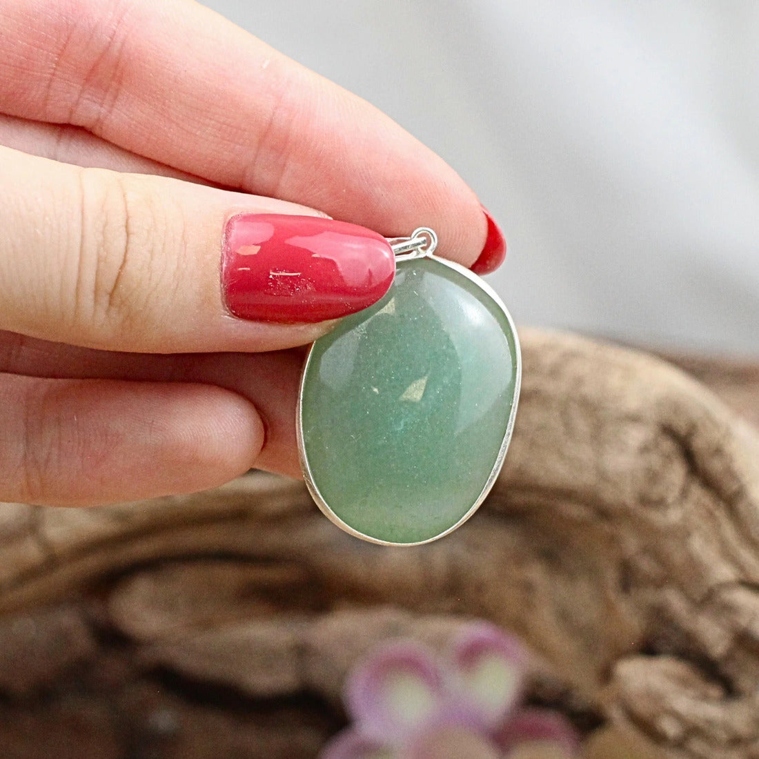 Grön aventurin hänge i silver, oval