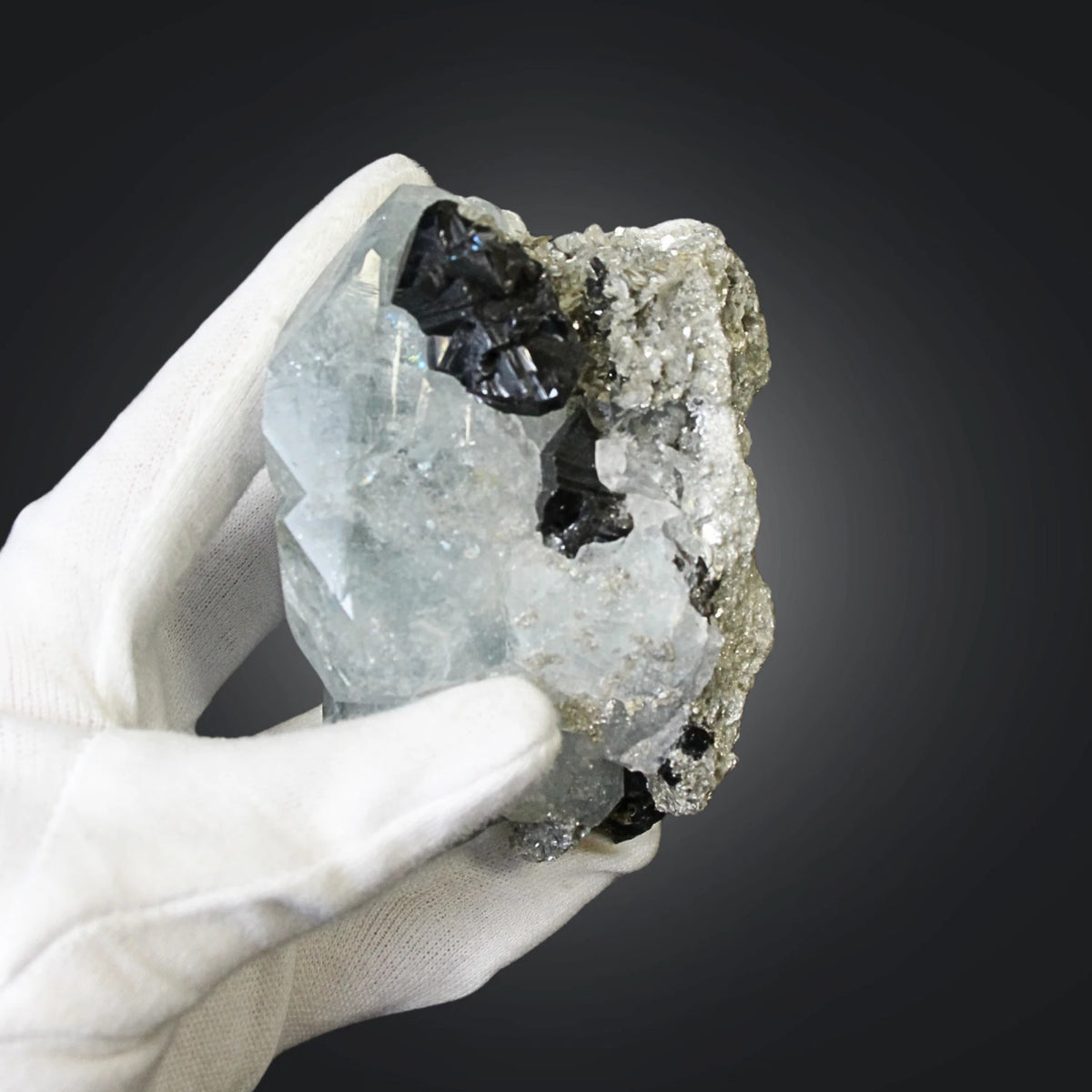 Akvamarin mineralprov med kassiterit på muskovit, 9,2 cm, nr 4