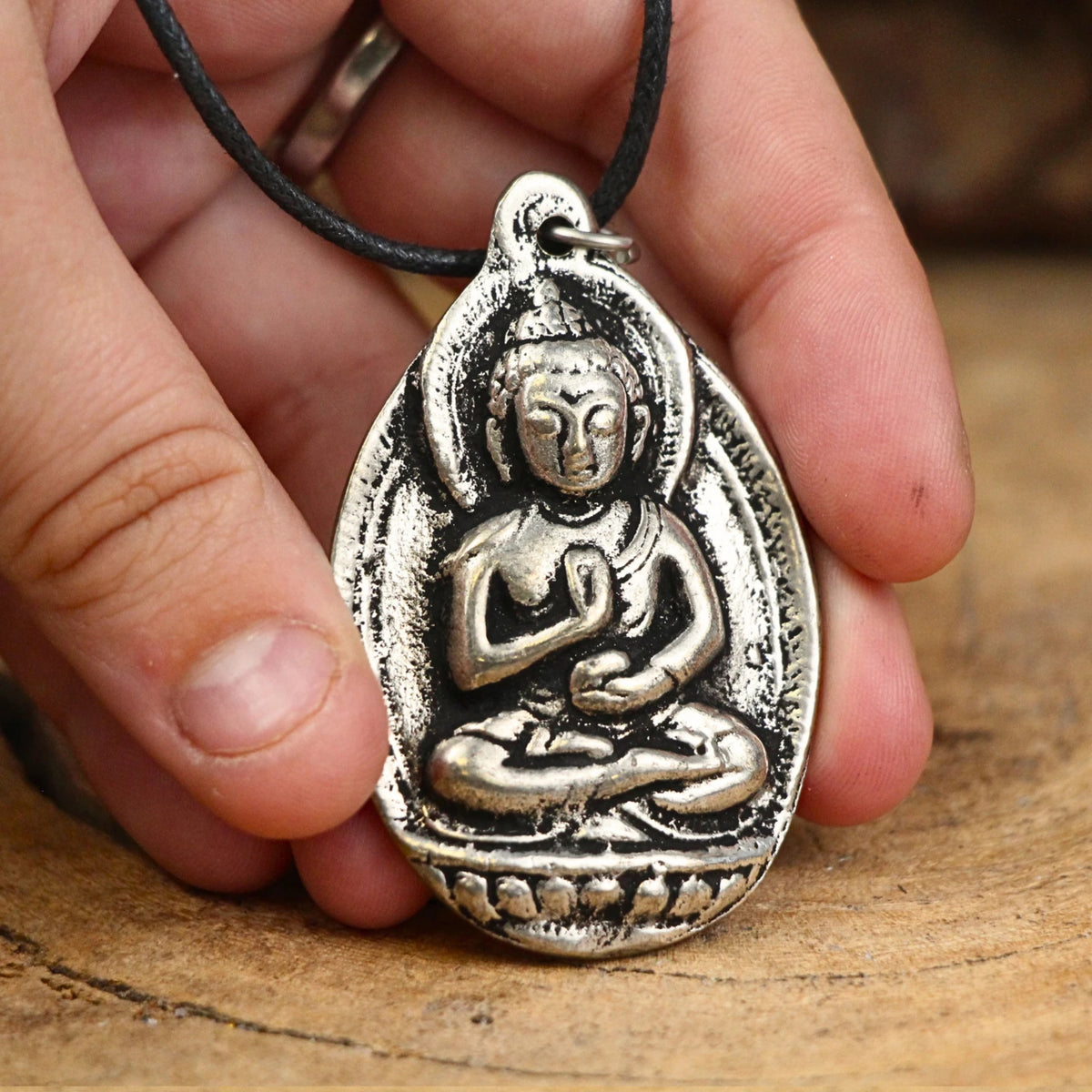 Buddha hänge, dekorativt, 5,7 x 3,7 cm, N2