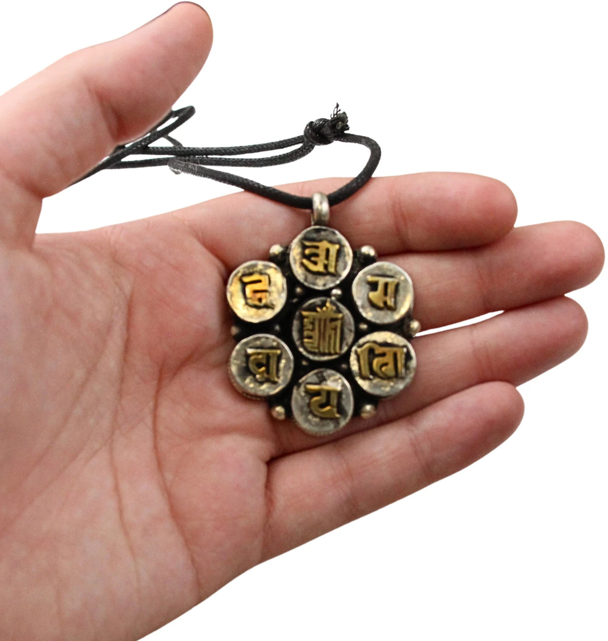 Kalachakra hänge i metall, mantra, 4,8 cm