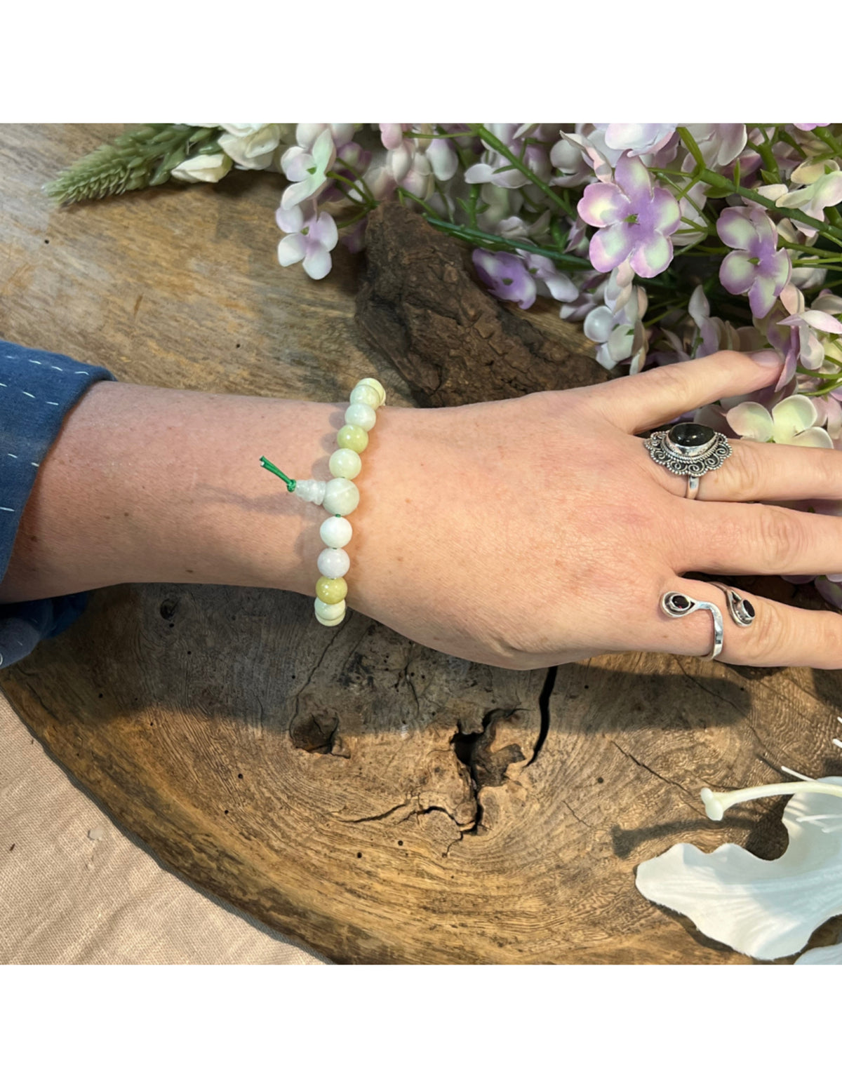 Serpentin armband med runda pärlor, grön, 8 mm, 18 cm