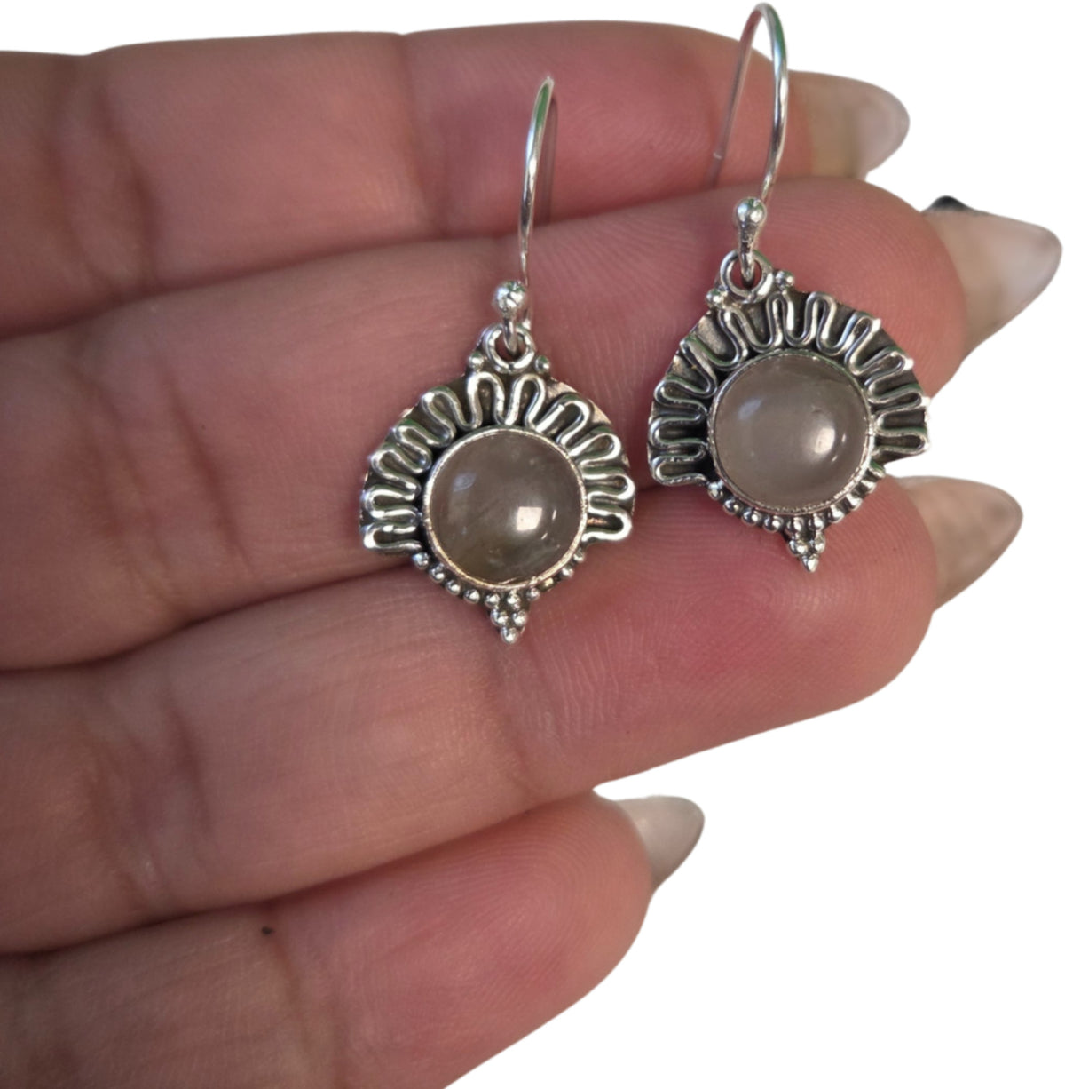 Grå månsten örhängen i silver, påfågel, 3 cm