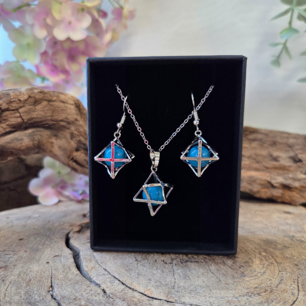 Howlit smyckesset, blå färgad, halsband och örhängen, Merkabah