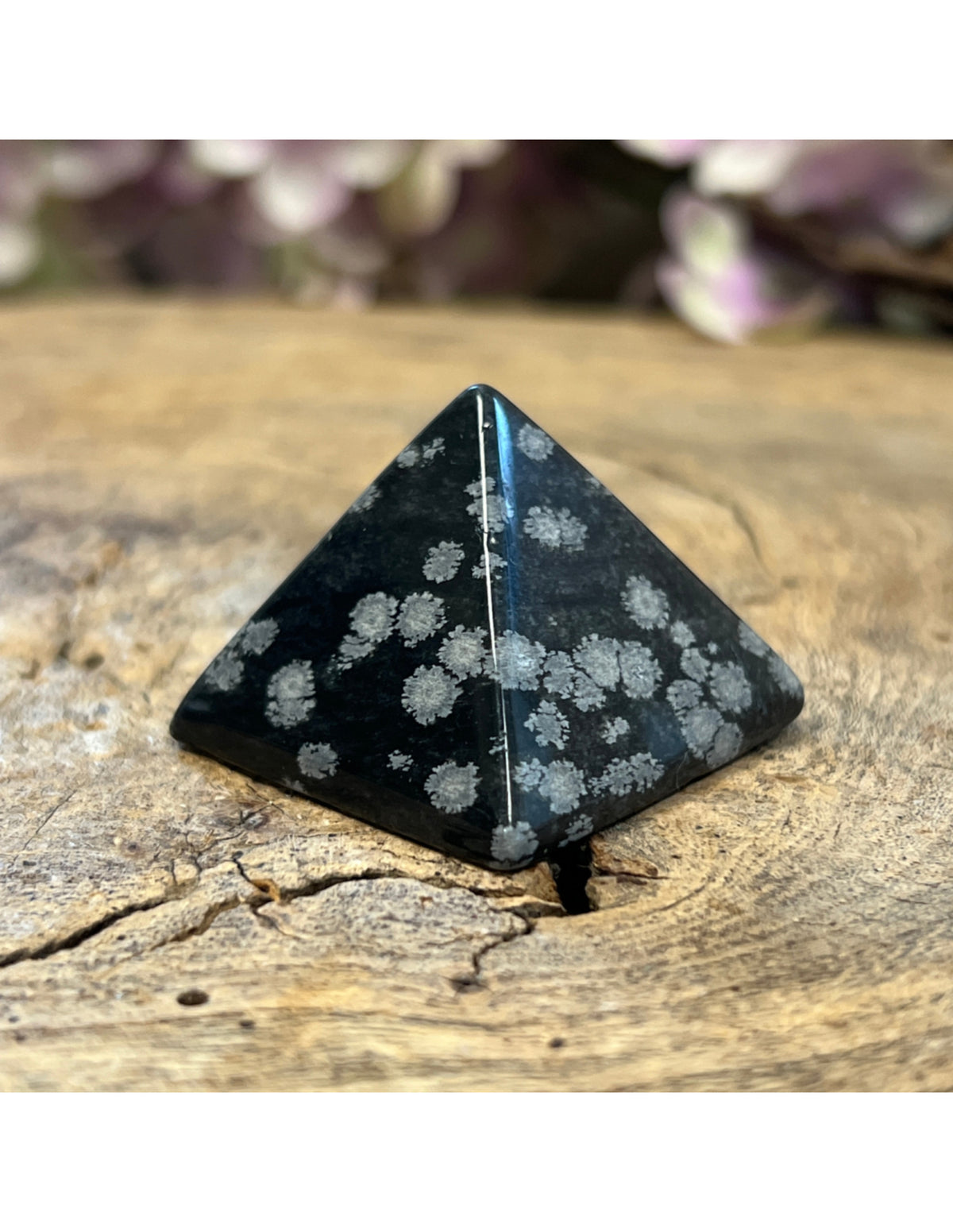 Snöflingsobsidian pyramid, 3,5 x 3,5 x 3 cm