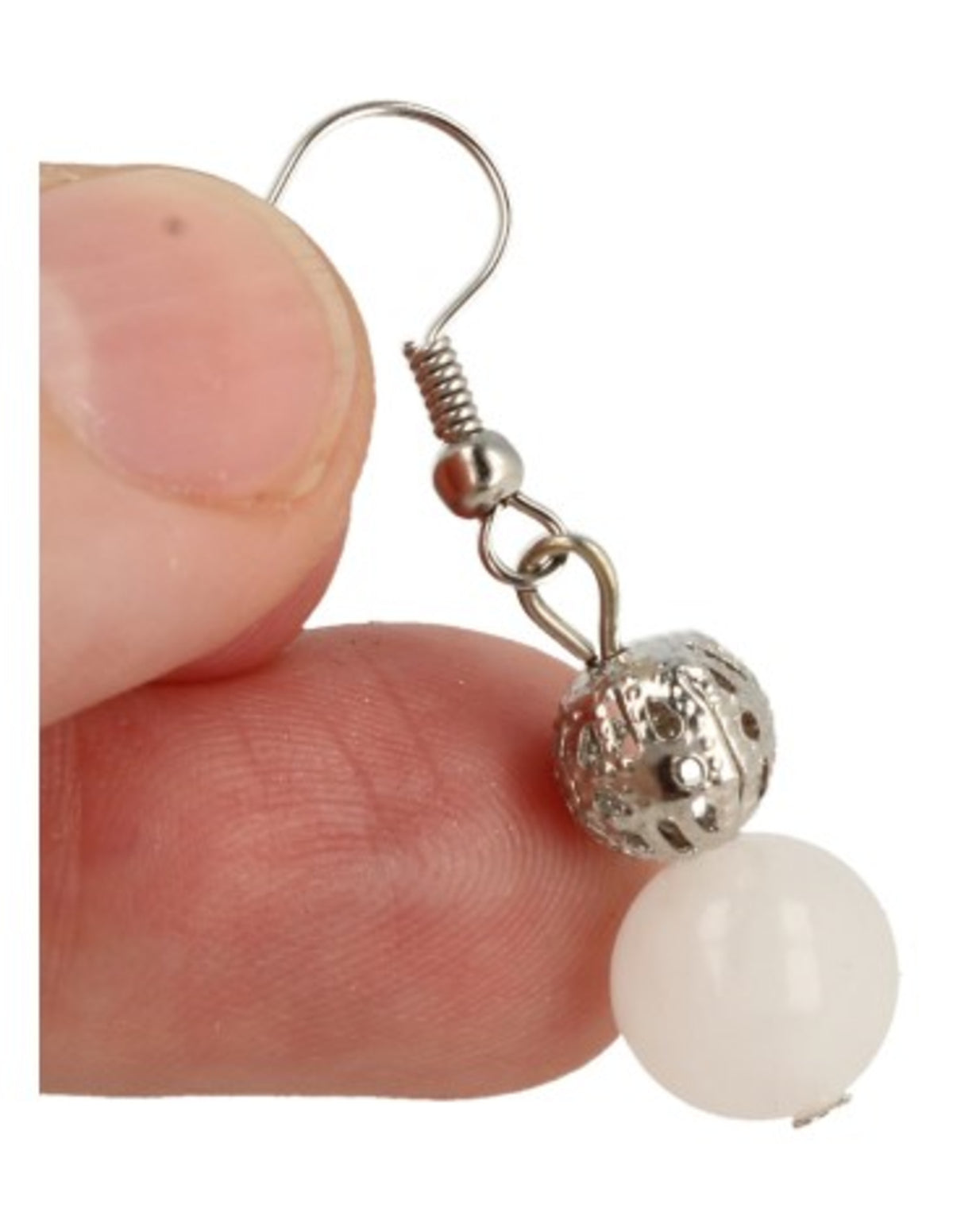 Jade örhängen, vita, med metallpärla, 2,5 cm