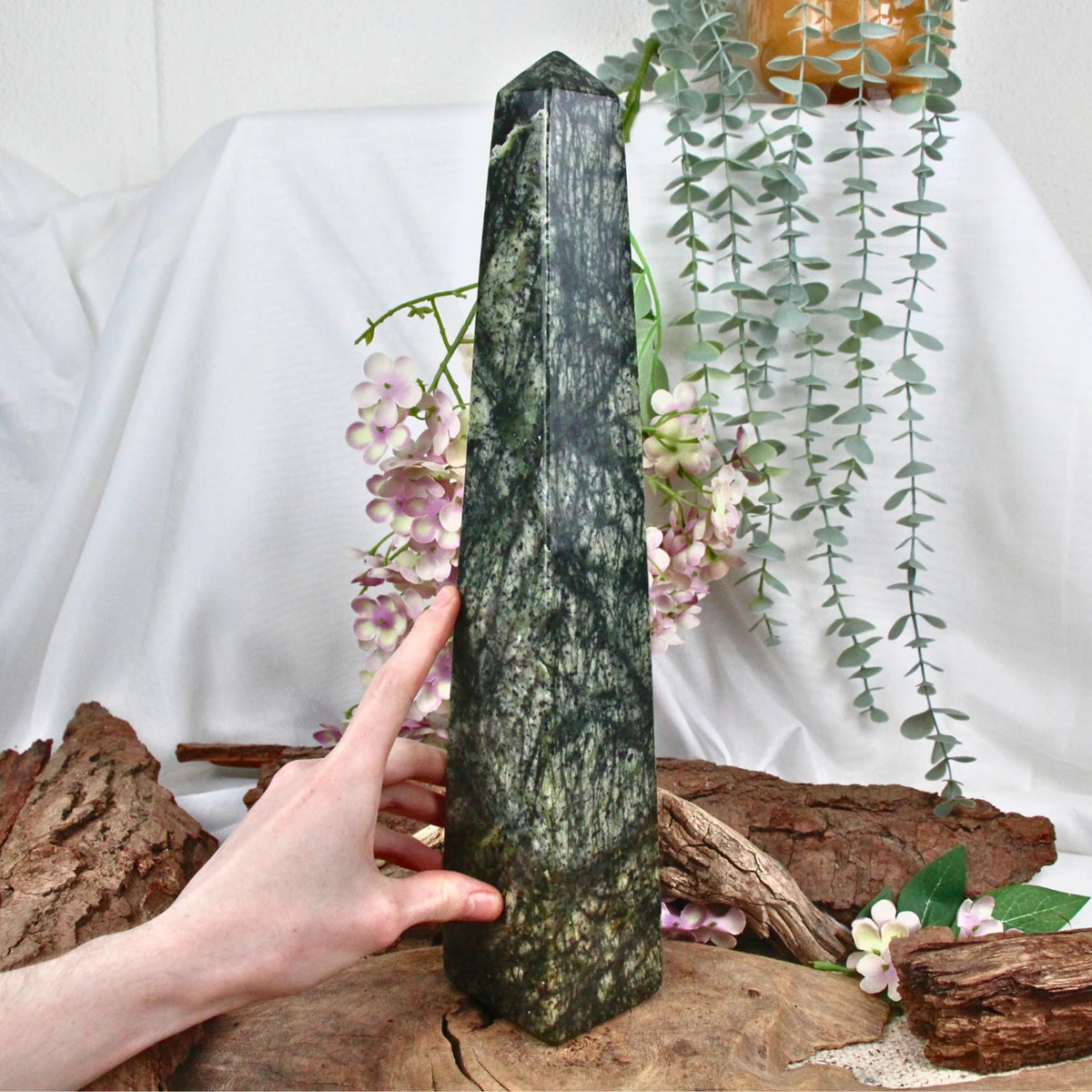 Serpentin jungle jaspis obelisk, 41 cm, nr 27 (3,6 kg)