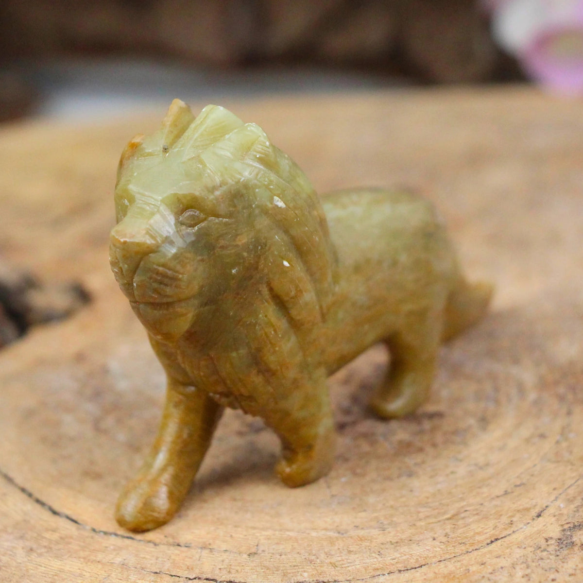 Täljsten figur, grönt lejon, 6 cm