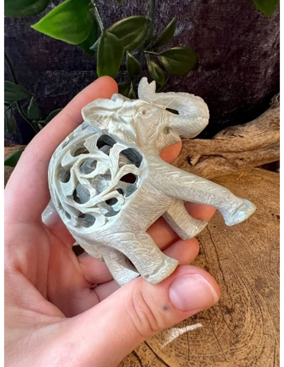 Täljsten figur, vit elefant i elefant, 7 till 8 cm