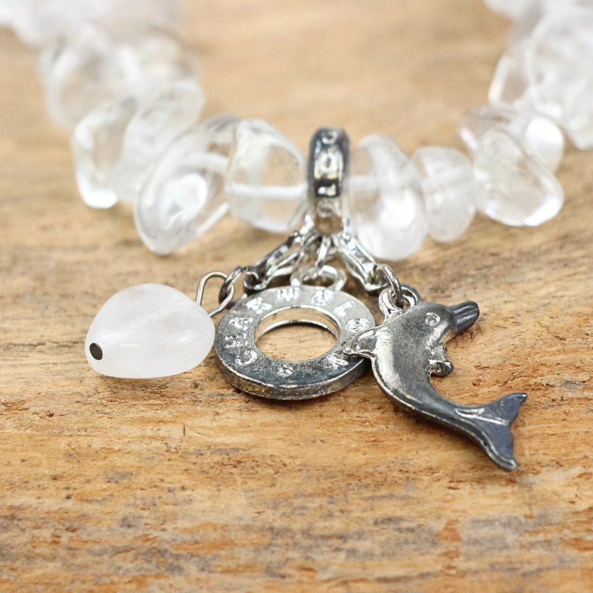 Bergkristall armband, splitstenar med berlocker