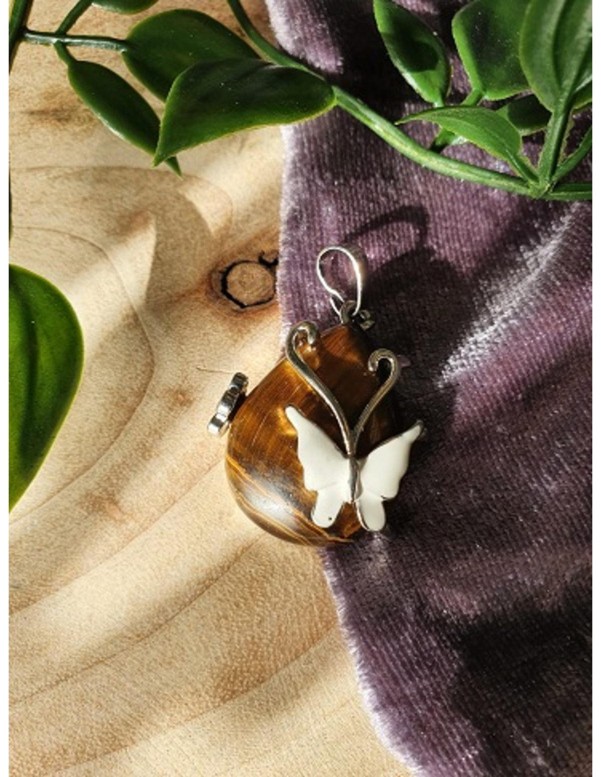 Tigeröga hänge, droppform med fjäril och blomma