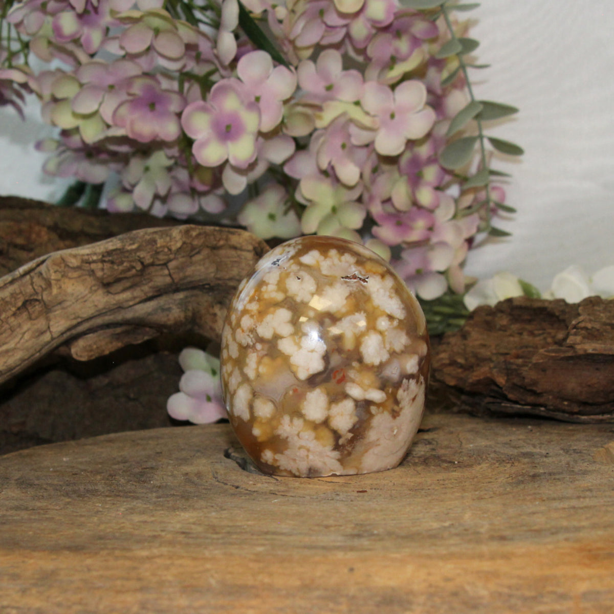 Agat blomskulptur, vit till beige, 389 g, nr 15