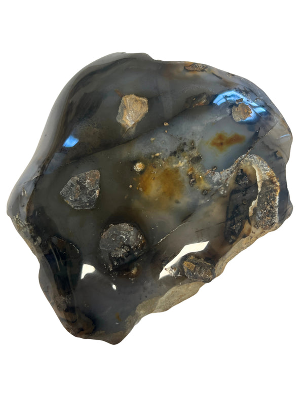 Dendritagat, delvis polerad skulptur, 13 x 11 cm, nr 01