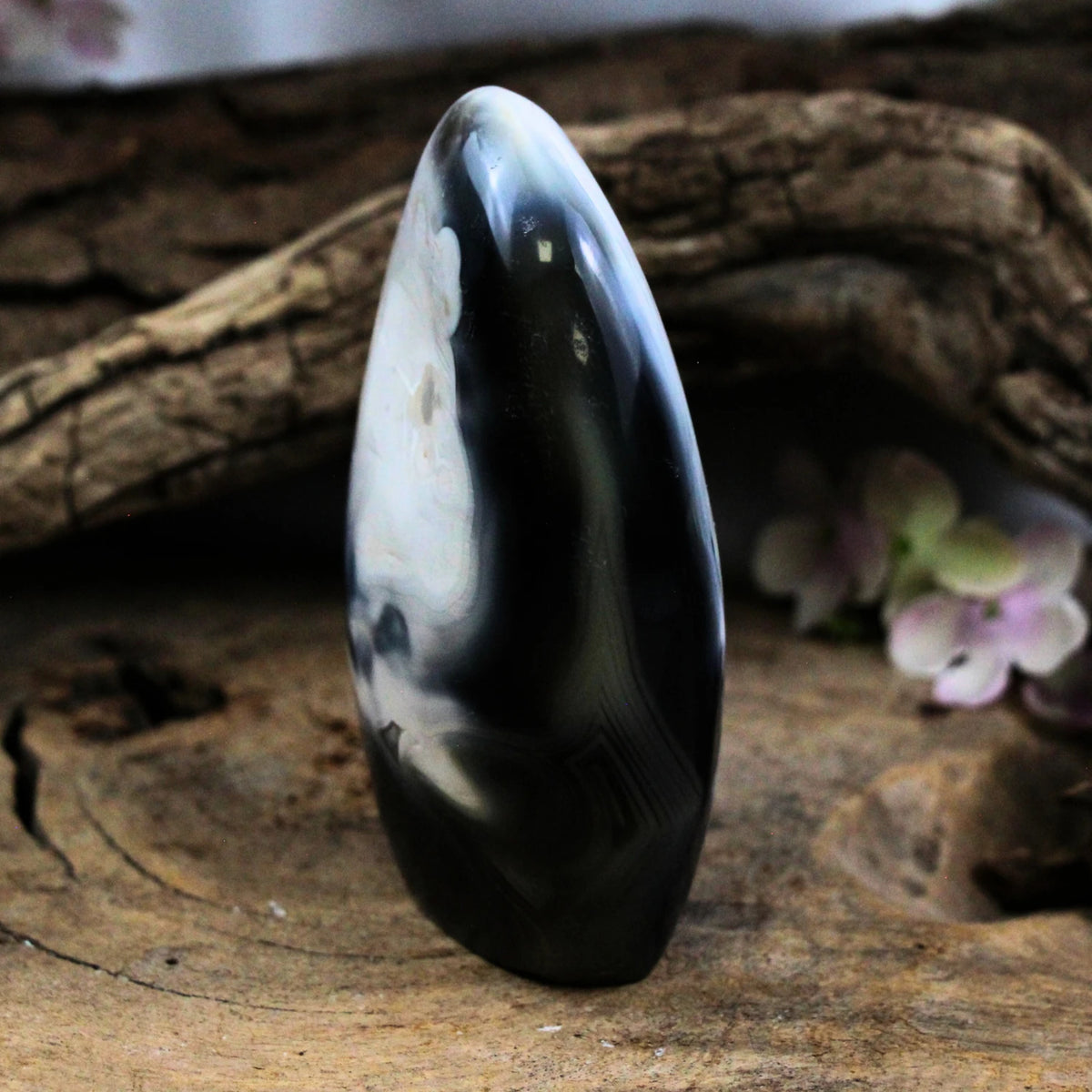 Agat orka skulptur, svart, vit och grå, 11,4 cm, nr 14