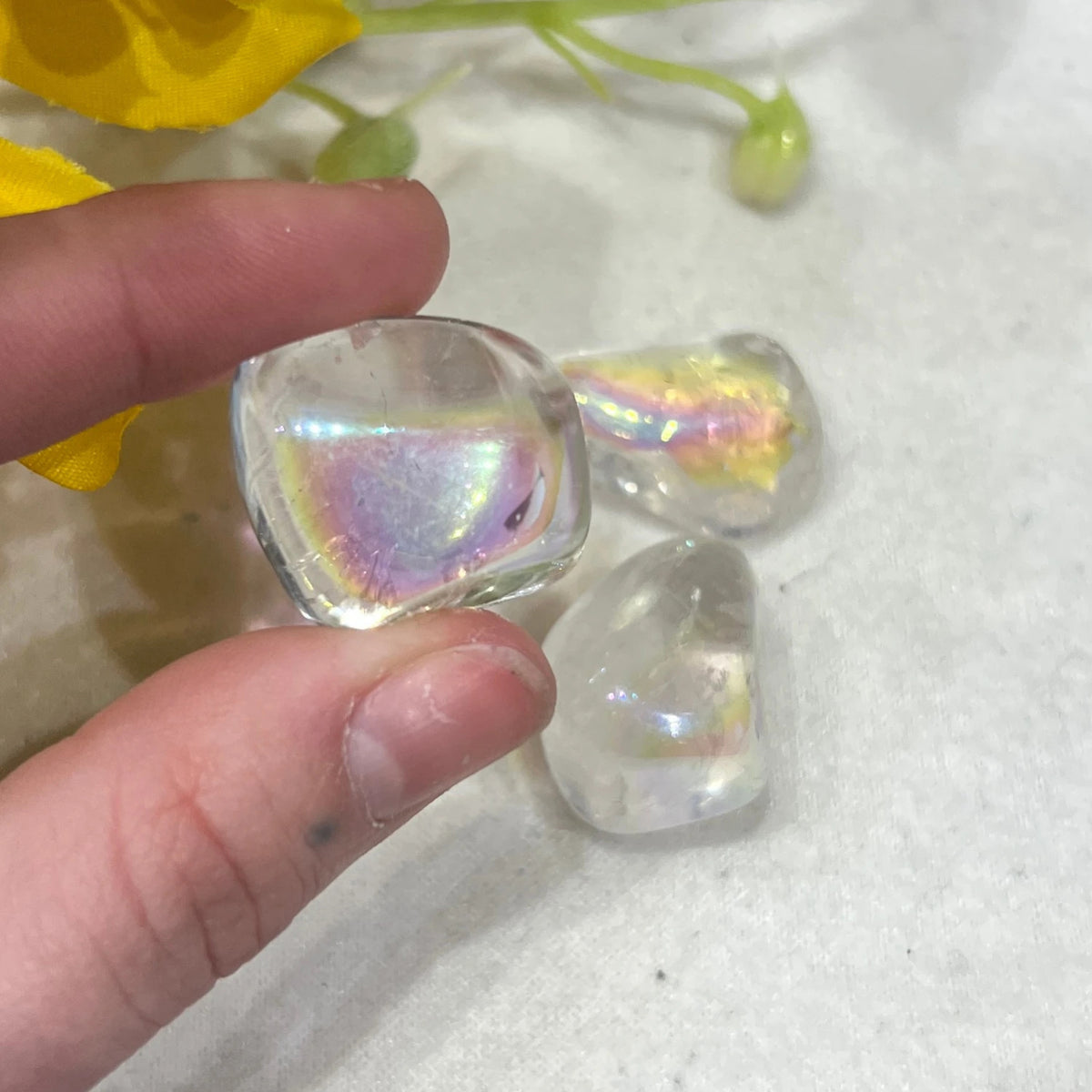 Angel aura trumlade stenar (belagd bergkristall), 50 g (ca 4 st)