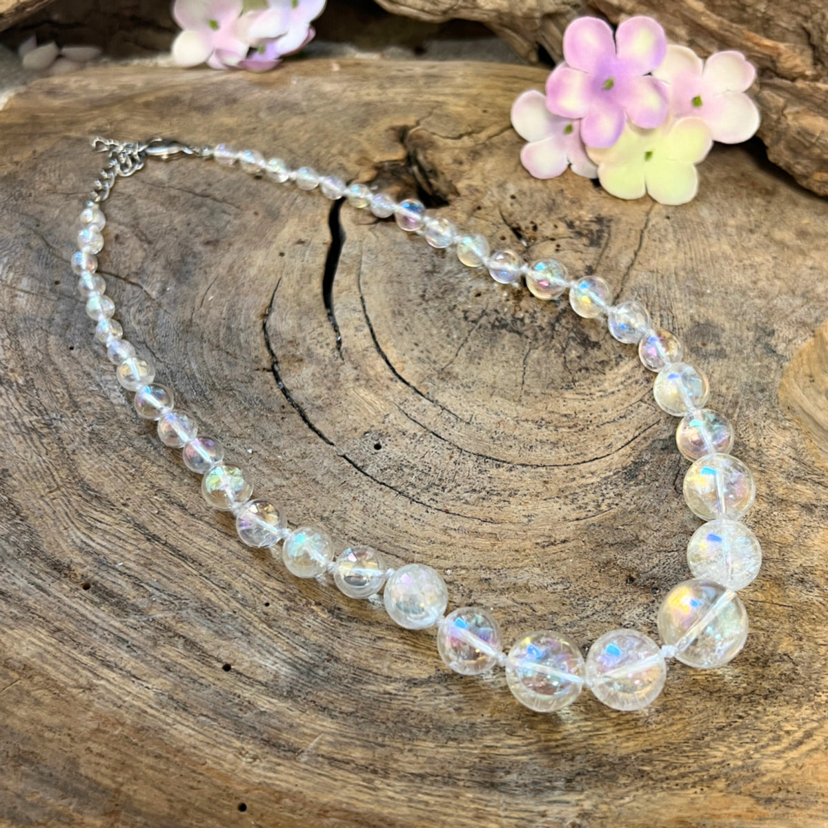 Angel aura halsband, belagd kvarts, olika pärlor, 45 cm