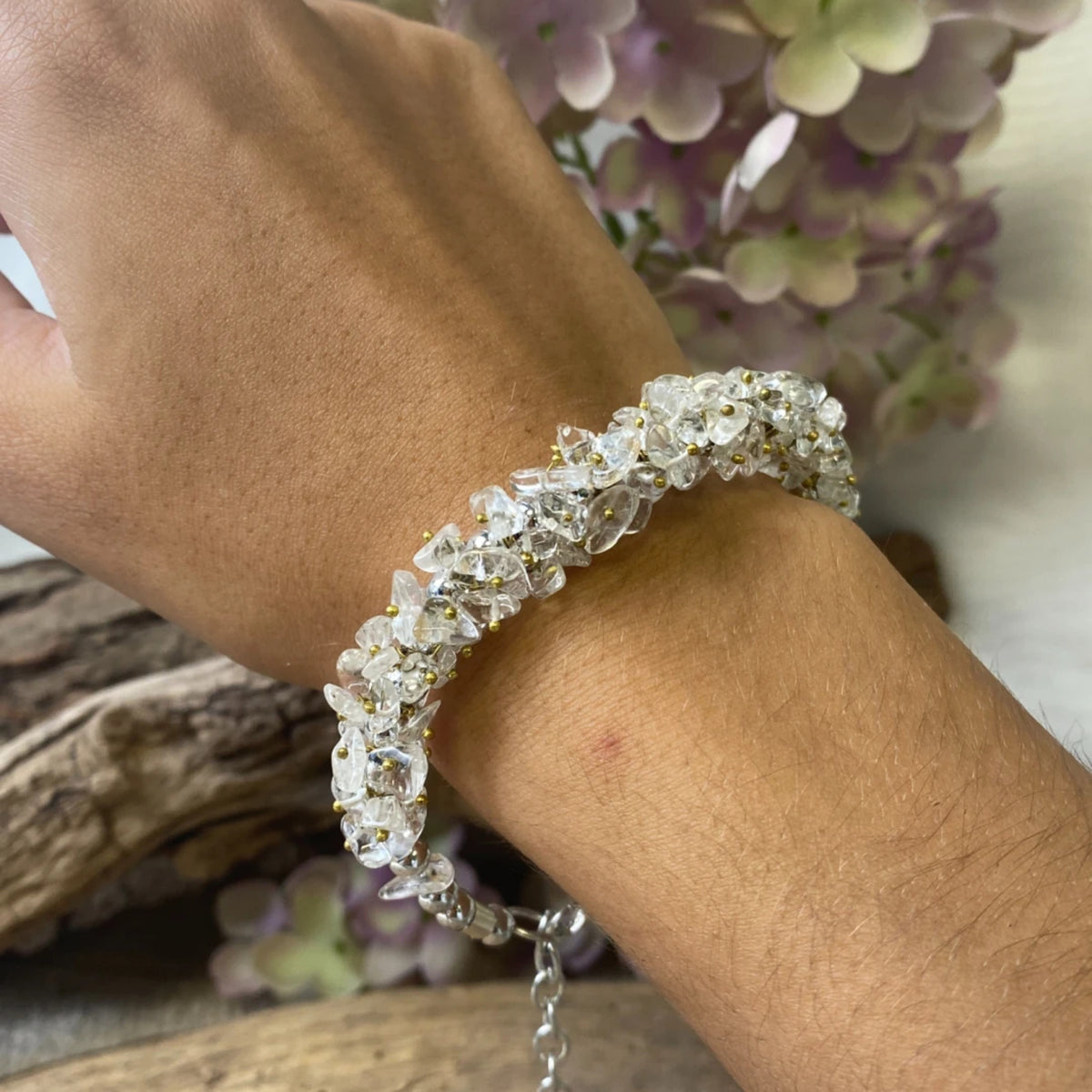 Bergkristall armband, splitstenar i kluster, 19 cm
