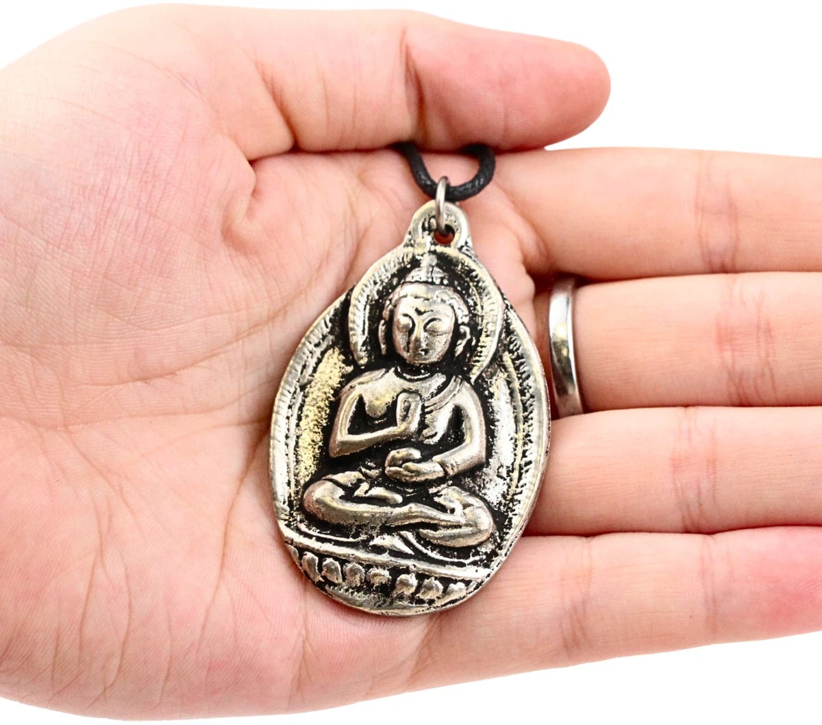 Buddha hänge, dekorativt, 5,7 x 3,7 cm, N2