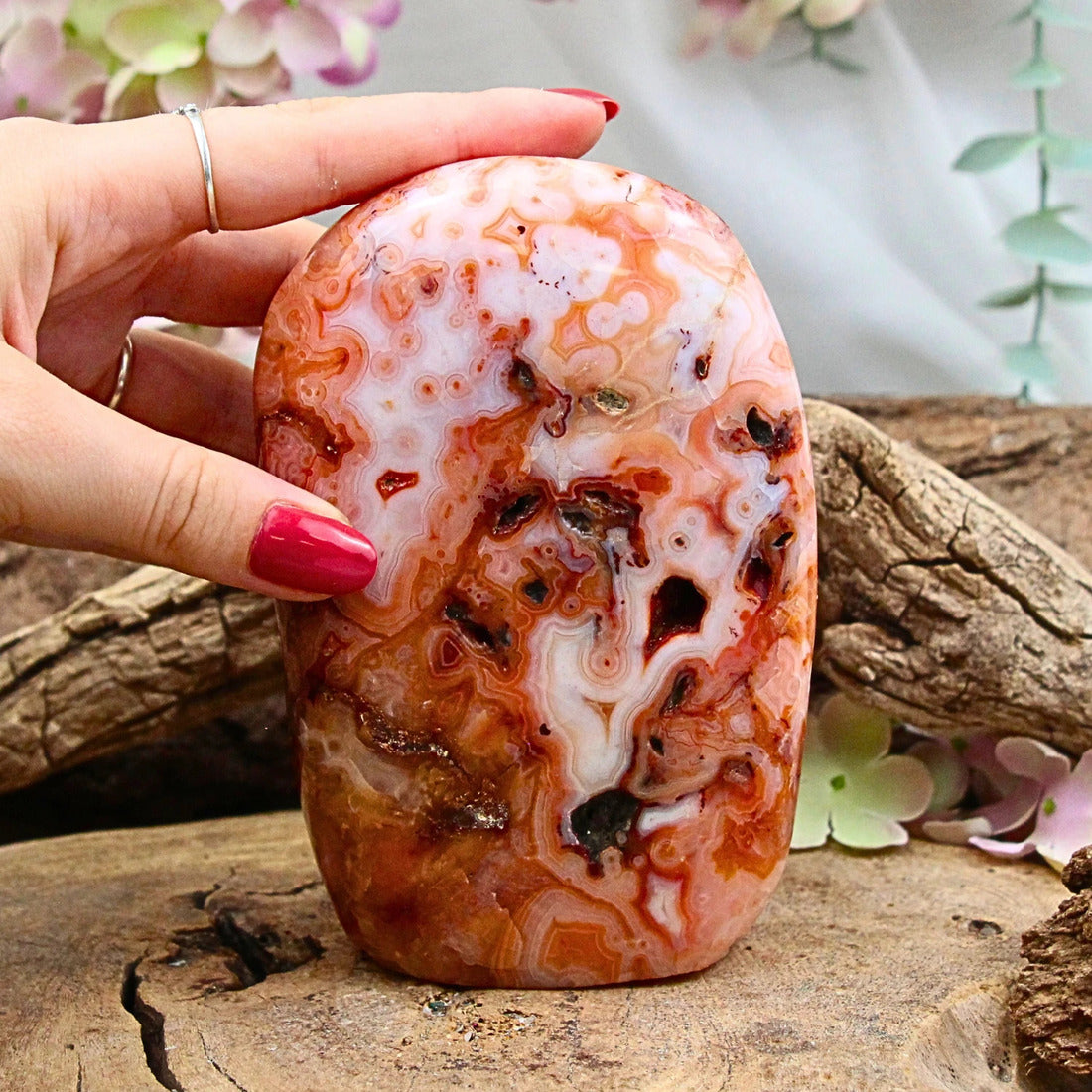 Karneol skulptur, polerad, 13 x 4 x 9 cm, 810 g, nr 36