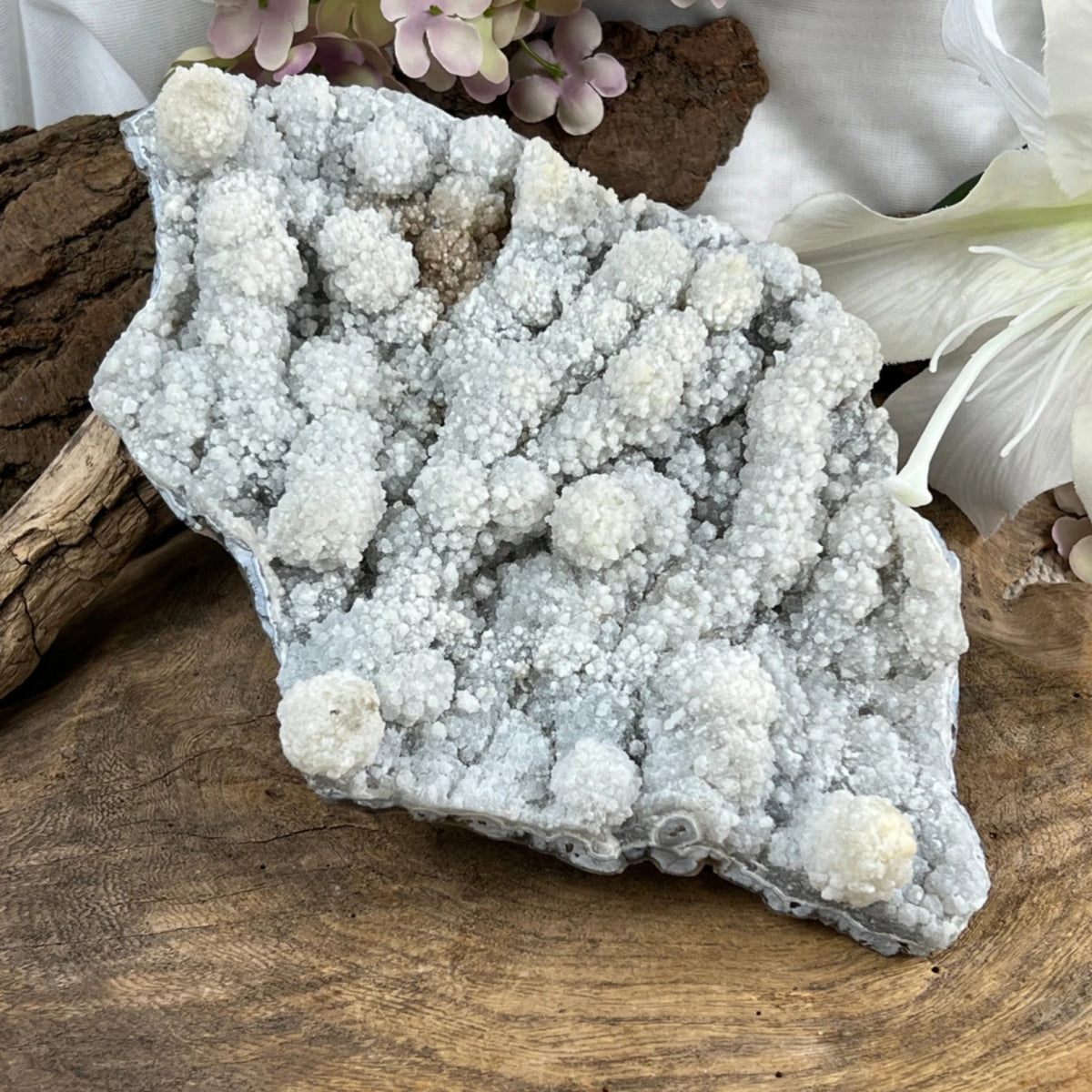 Kalcedon stalaktit, lavendel, 25,5 cm, 1,13 kg, nr 02