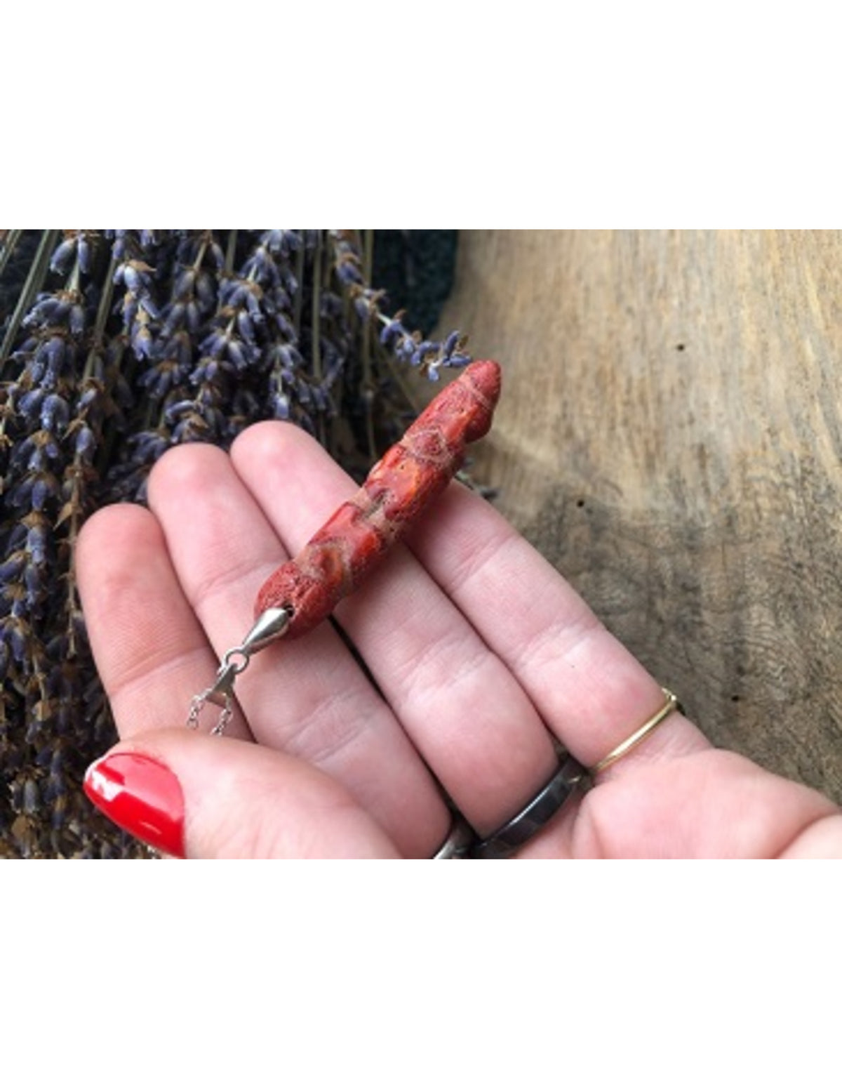 Korall hänge (imitation), chilipepparform, 4 till 5 cm