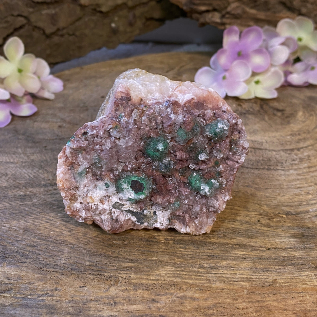 Dolomit med malakit och selenit, mineralprov, 6,8 cm, nr 07
