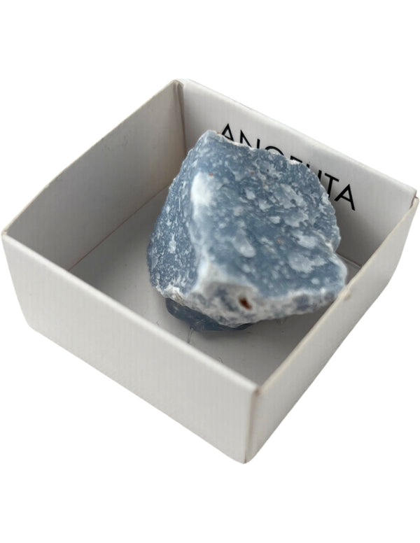 Angelit sten i liten ask, ca 3,5 cm