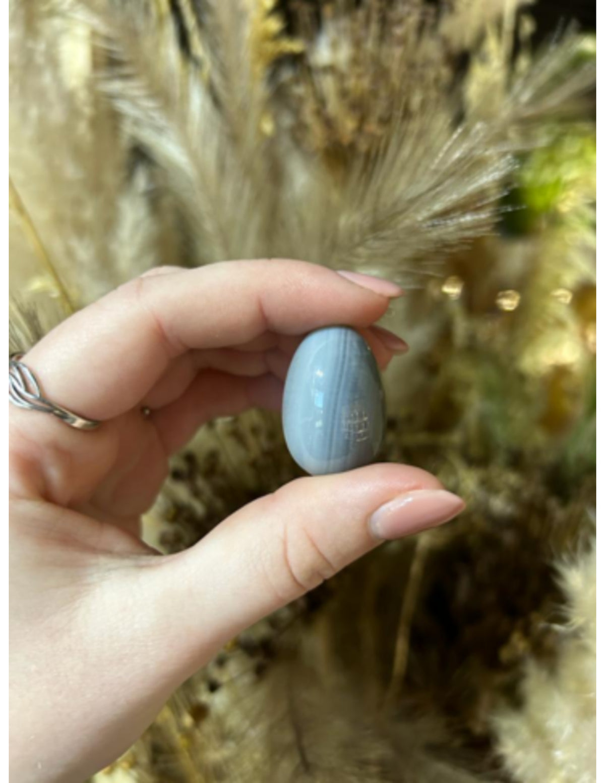 Grå agat ägg, polerat, 3 x 2 cm, 15 g