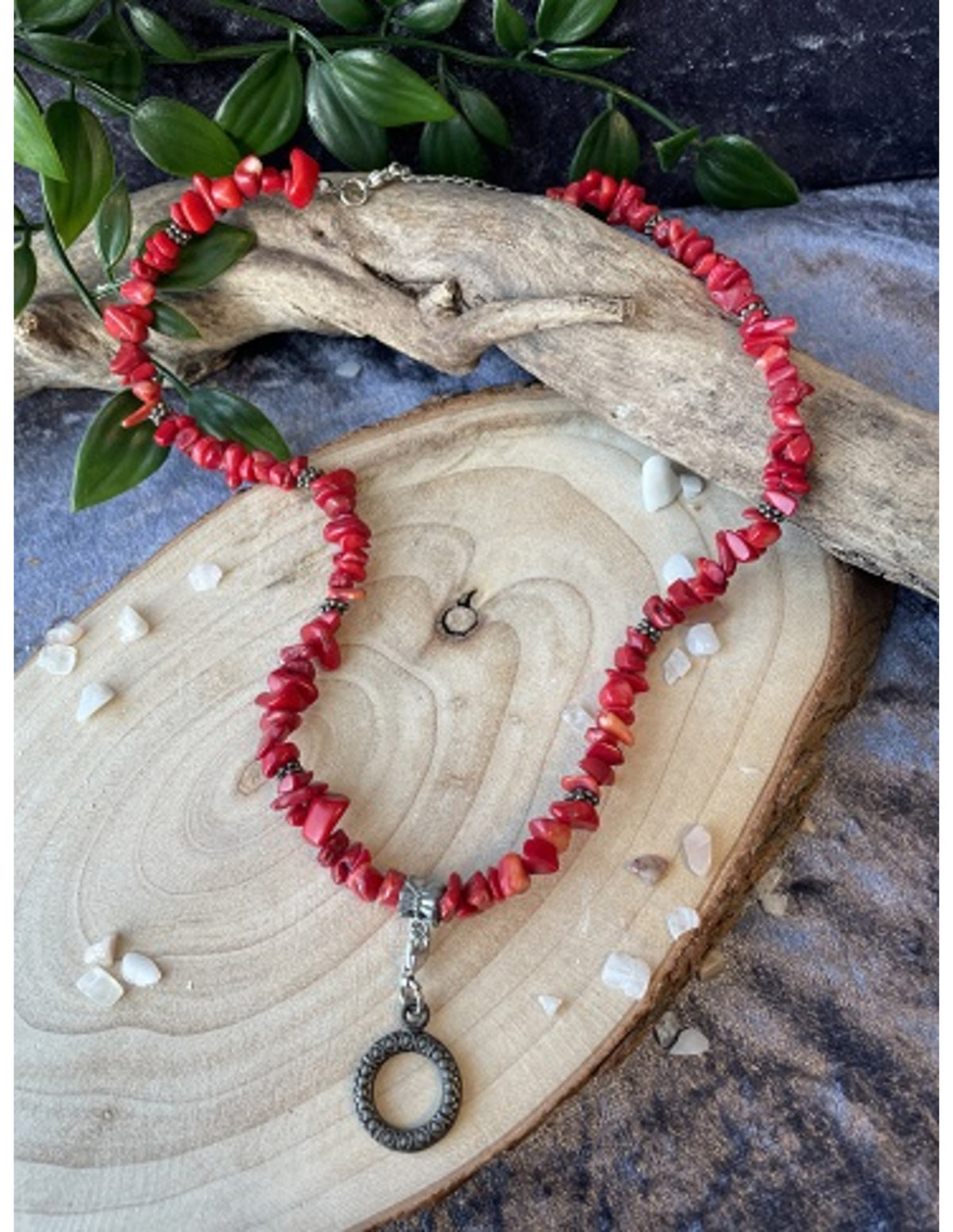 Korall halsband (imitation), mörkröd, 45 cm