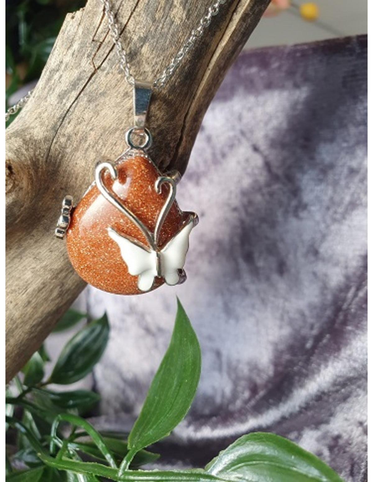 Guldsten hänge, droppe med fjäril och blomma (glas)
