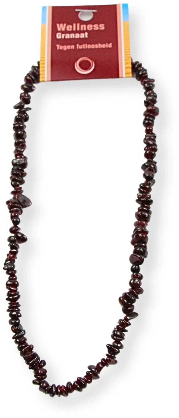 Granat halsband med splitstenar, 5 till 10 mm, På kort