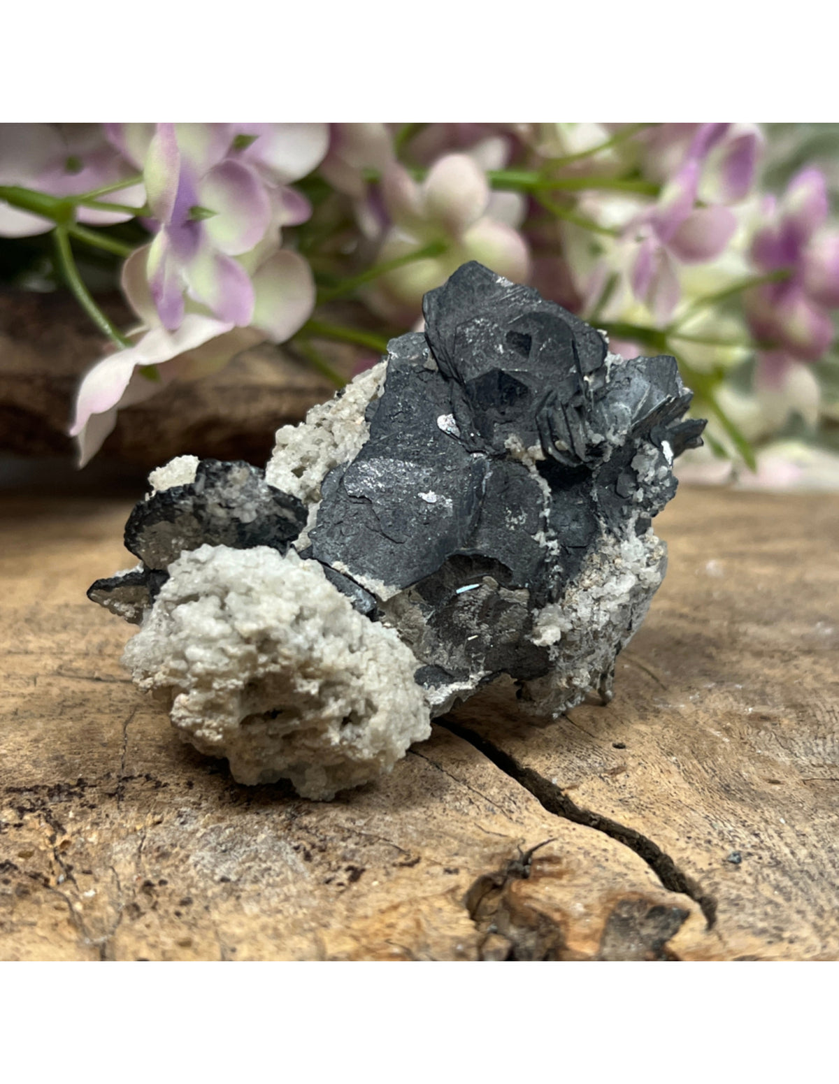 Hematit kristall, rå, 7,5 x 4,5 x 4 cm, nr 06