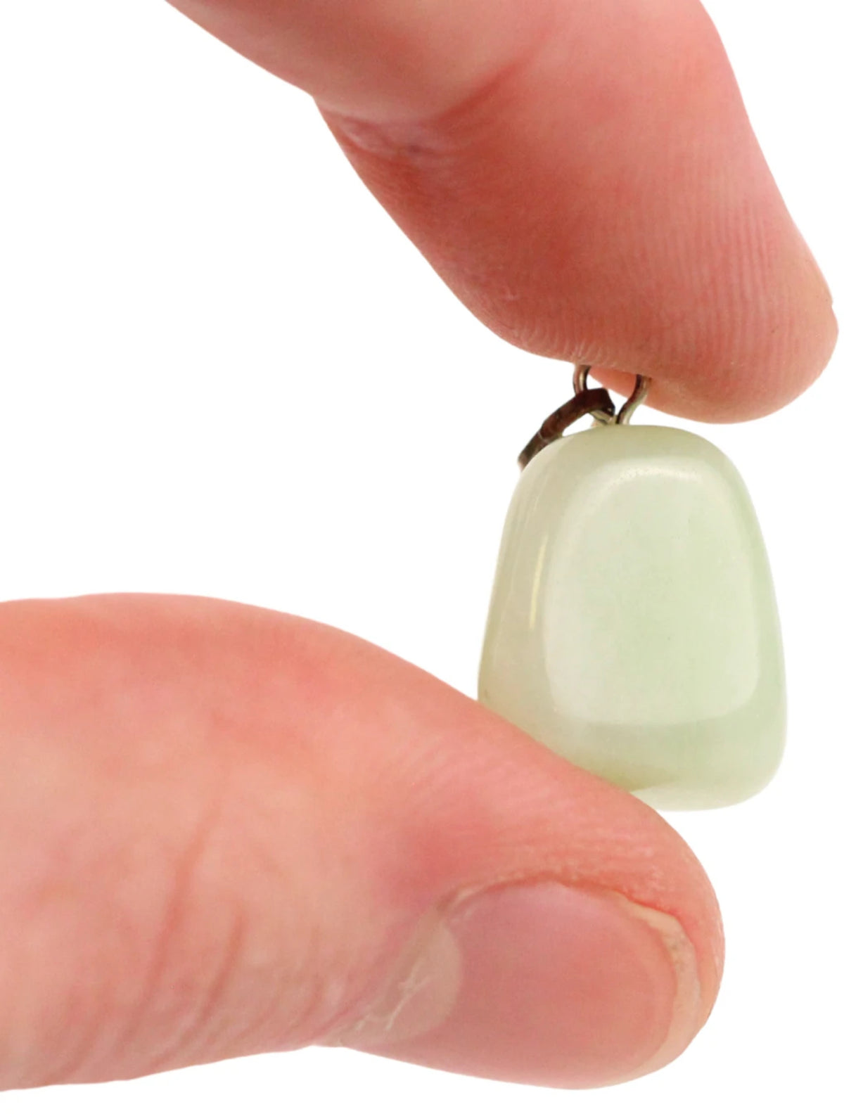 Jade hänge, grön borrad sten, 1,7 cm