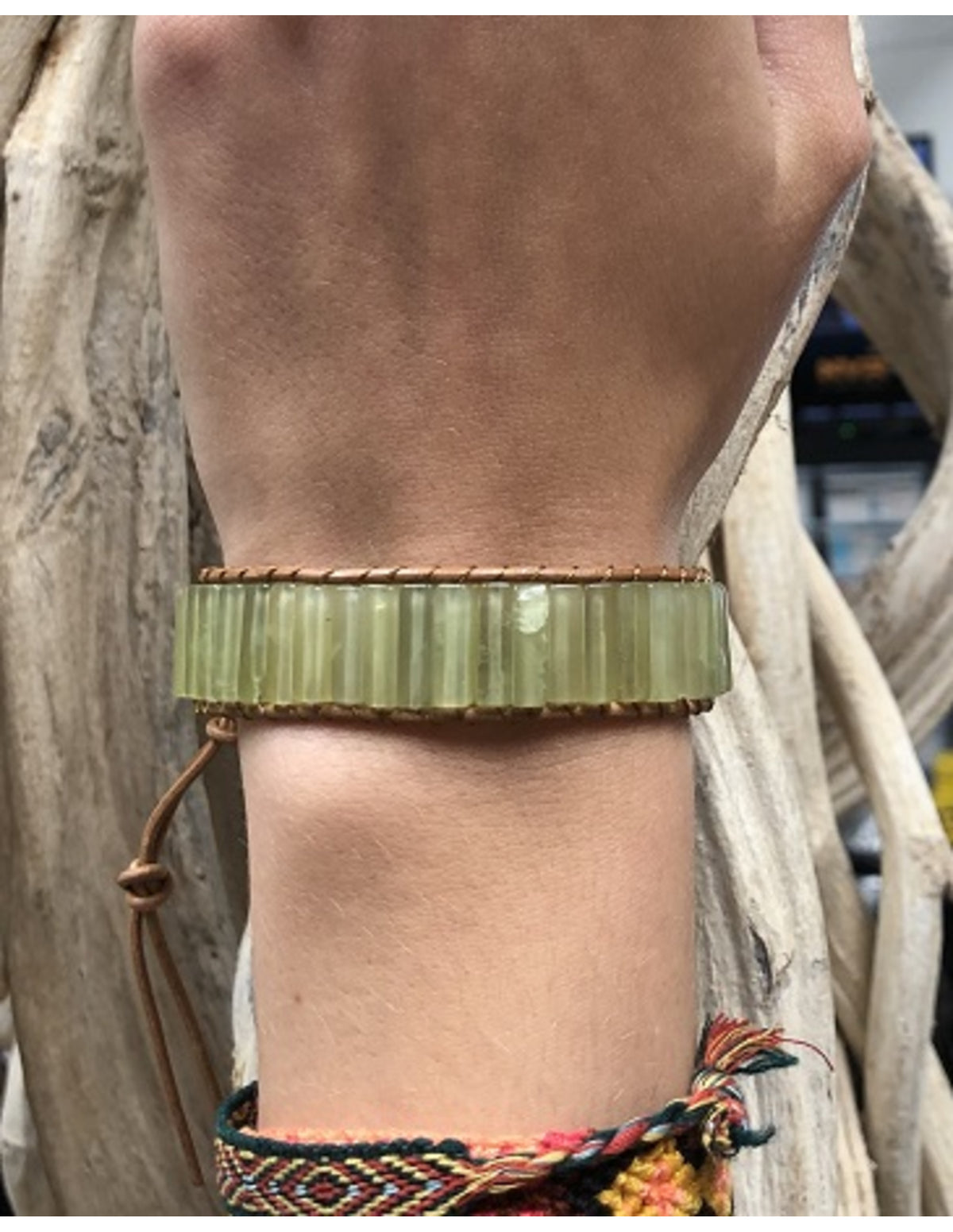 Jade armband i läder, gipsystil, 20, 22 eller 25 cm