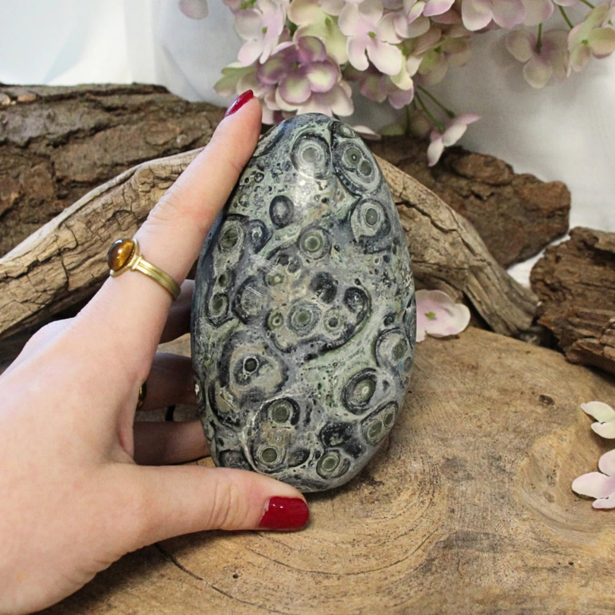 Kambaba jaspis skulptur, 12,5 cm, nr 15