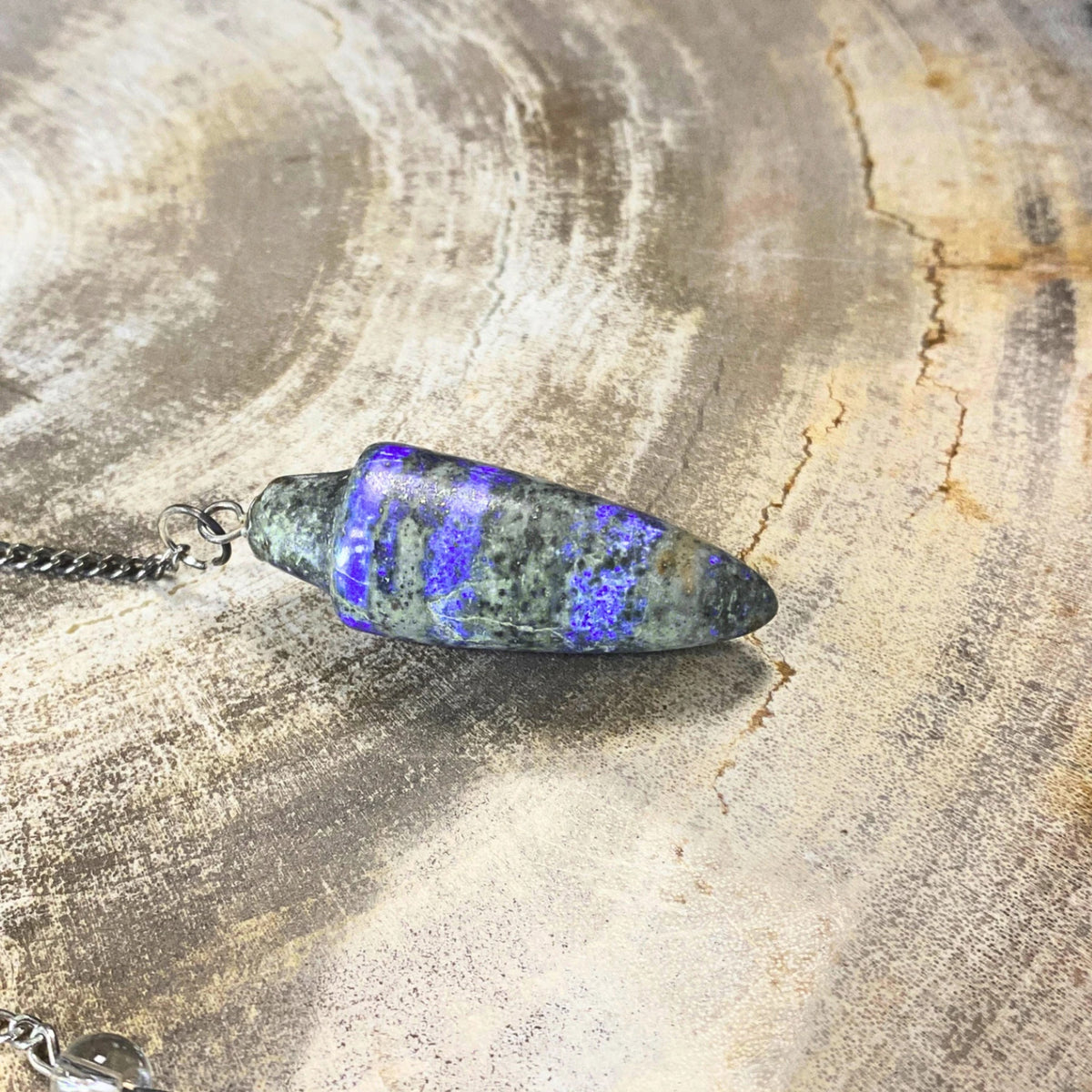Lapis lazuli pendel, droppformad, med kedja