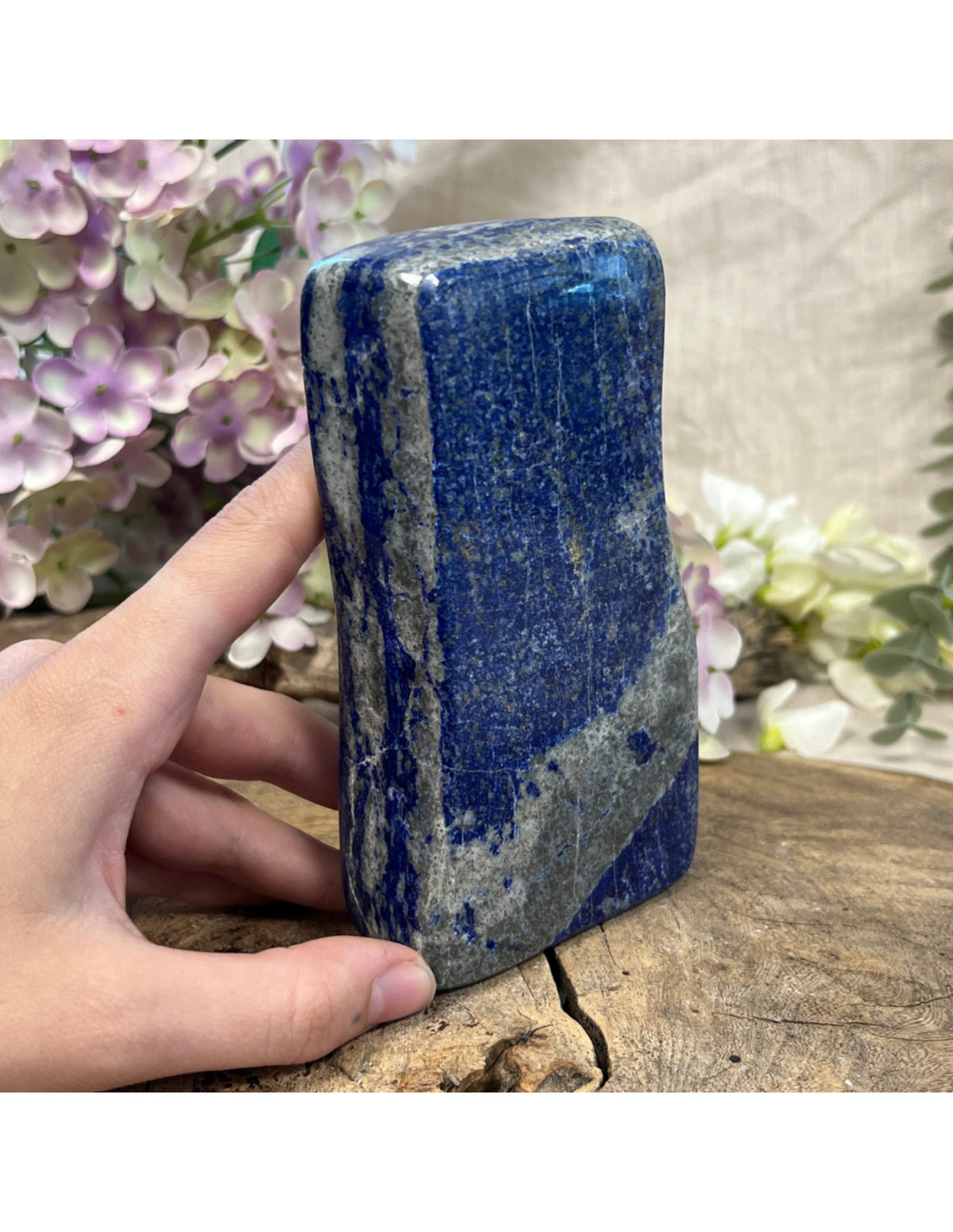 Lapis lazuli skulptur, polerad, 7,5 x 4 x 14 cm, nr 7