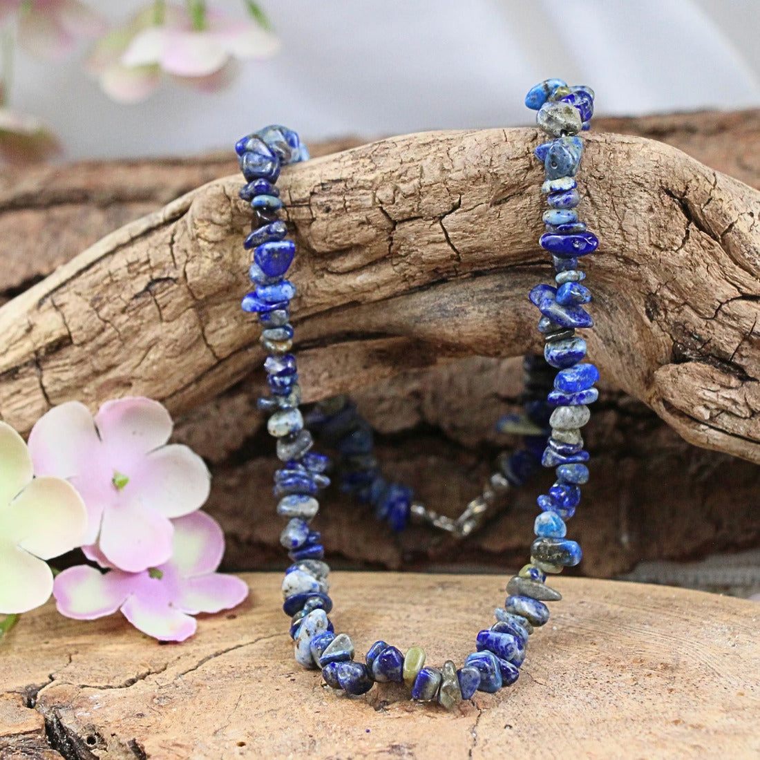 Lapis lazuli halsband med splitstenar, 5 till 10 mm