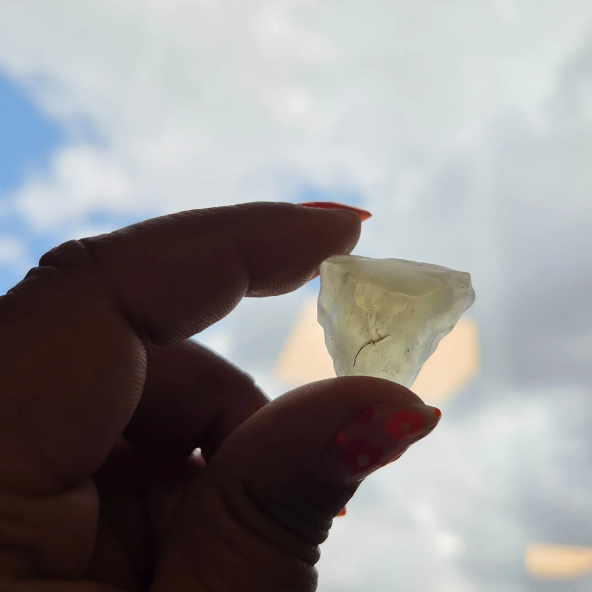 Libyskt glas, naturligt glas, ca 2,4 cm, nr 17