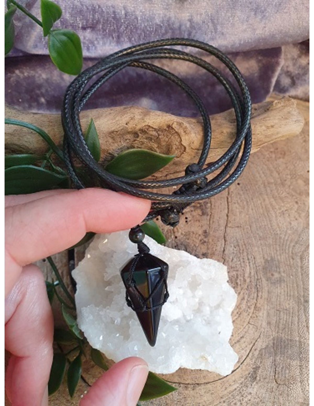 Obsidian halsband för herr, konformat hänge, 4 cm, vaxkord