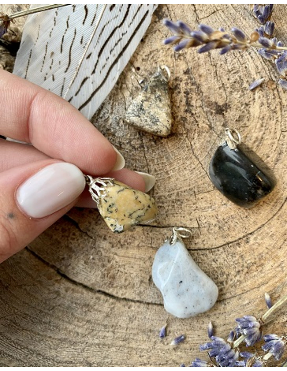Opal hänge, dendritopal, jordfärger