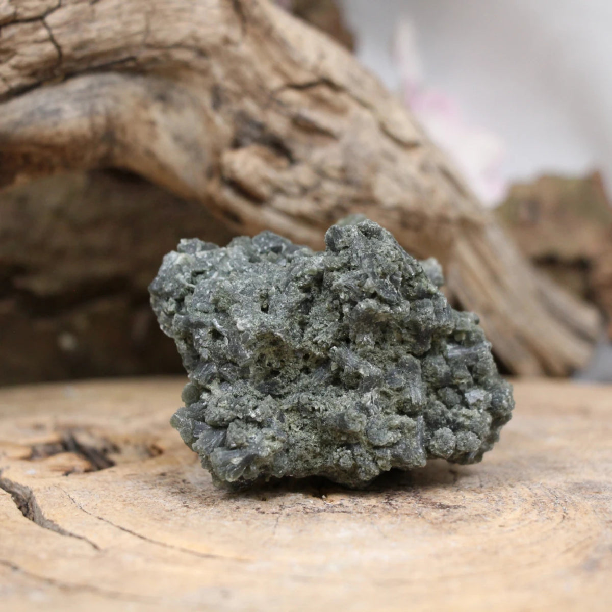 Prehnit druvform, rå, 6,5 cm, nr 16 (106 g)