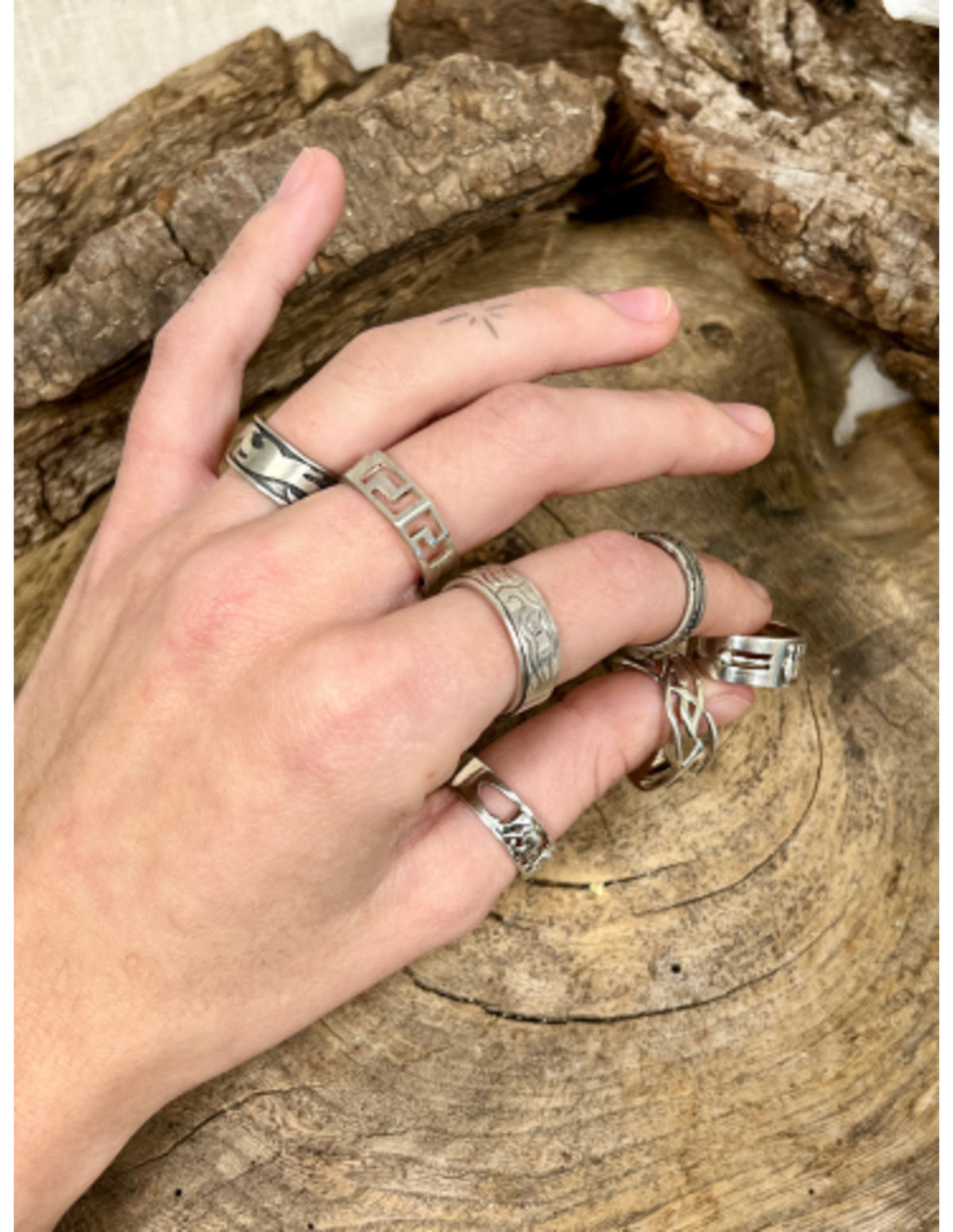 Silver ring med gravyr i 925 sterling, storlek 15 till 22