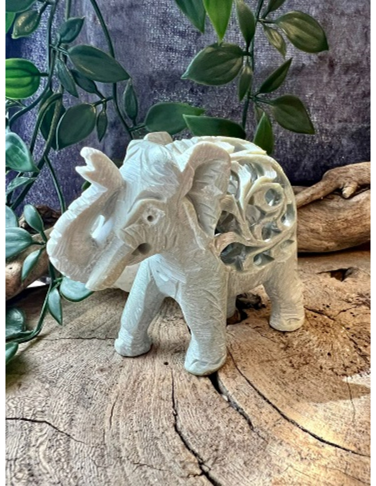 Täljsten figur, vit elefant i elefant, 7 till 8 cm