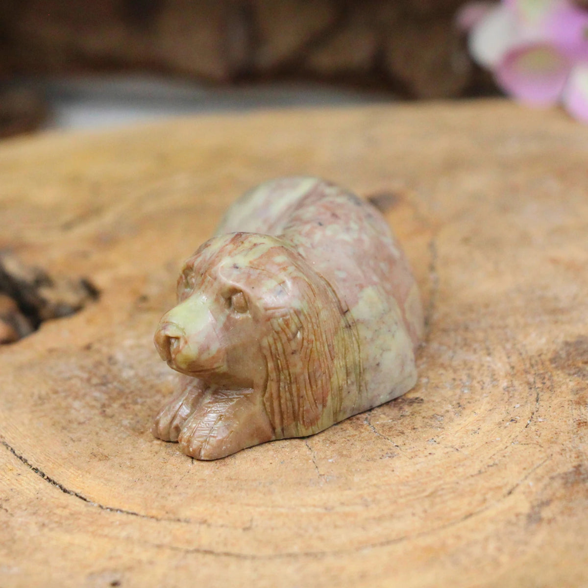 Täljsten spaniel, liggande, 5,6 cm