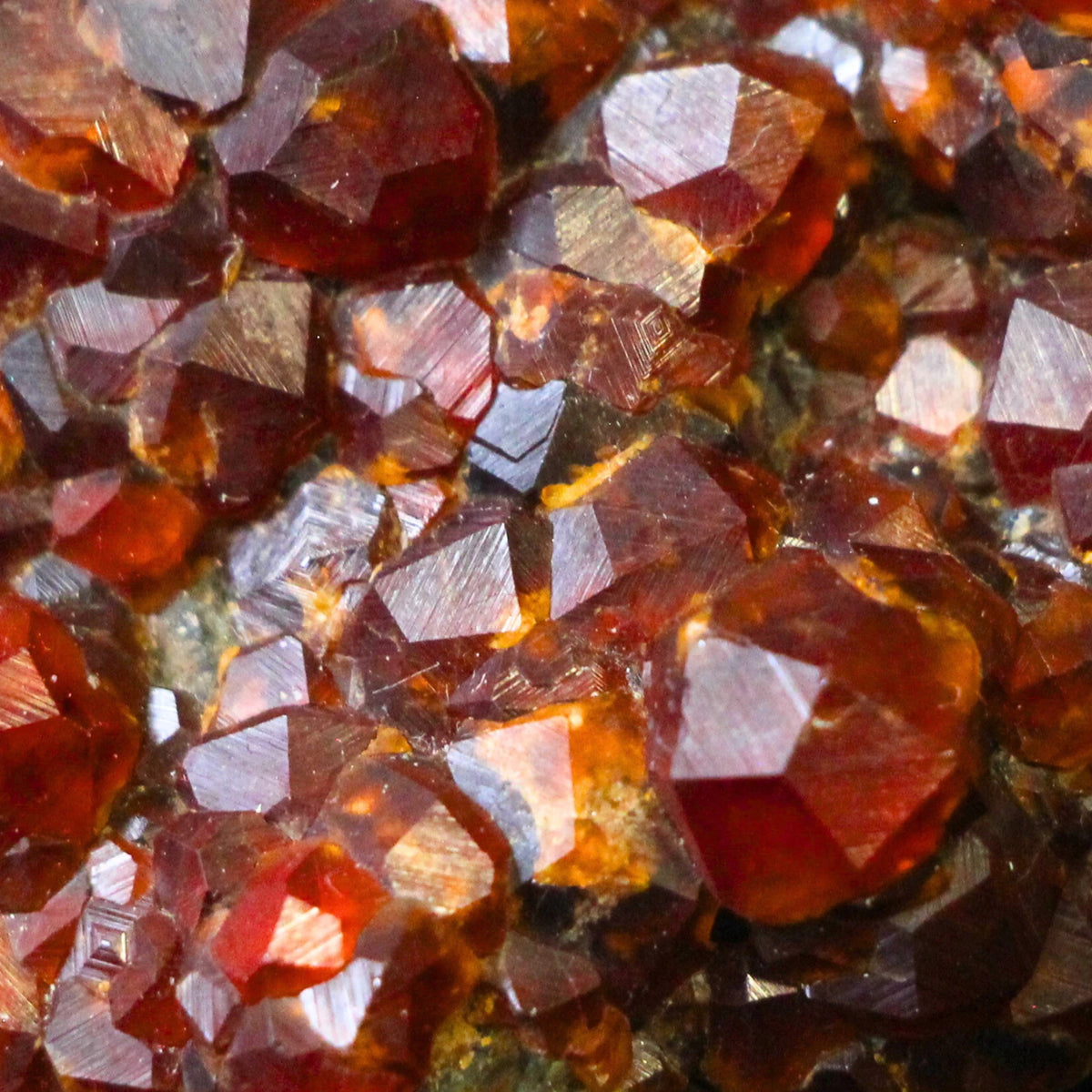 Spessartin med granat, rå, 7,5 cm, 100 g, nr 18