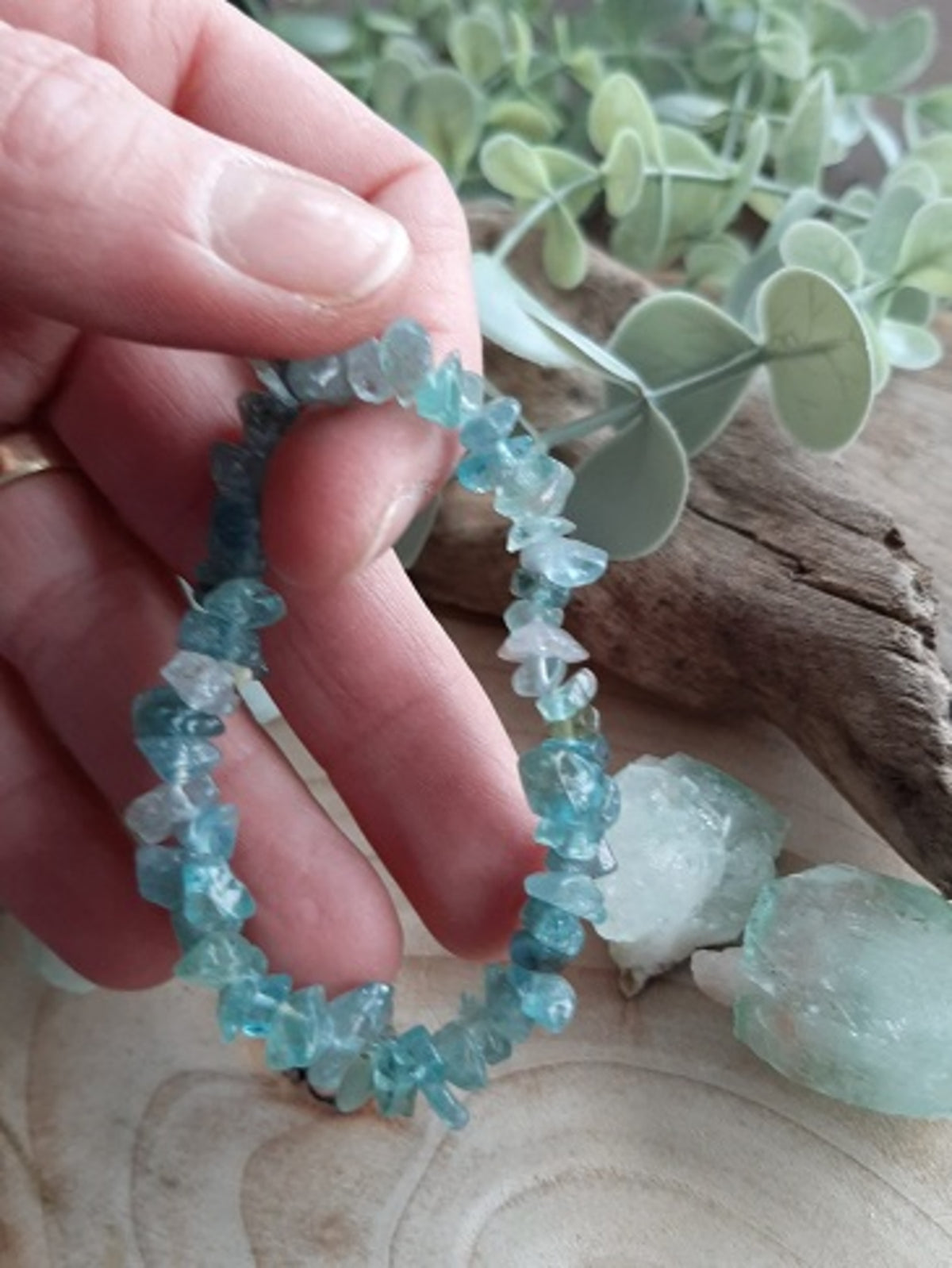 Blå topas armband, bestrålad, splitstenar, kvalitet A