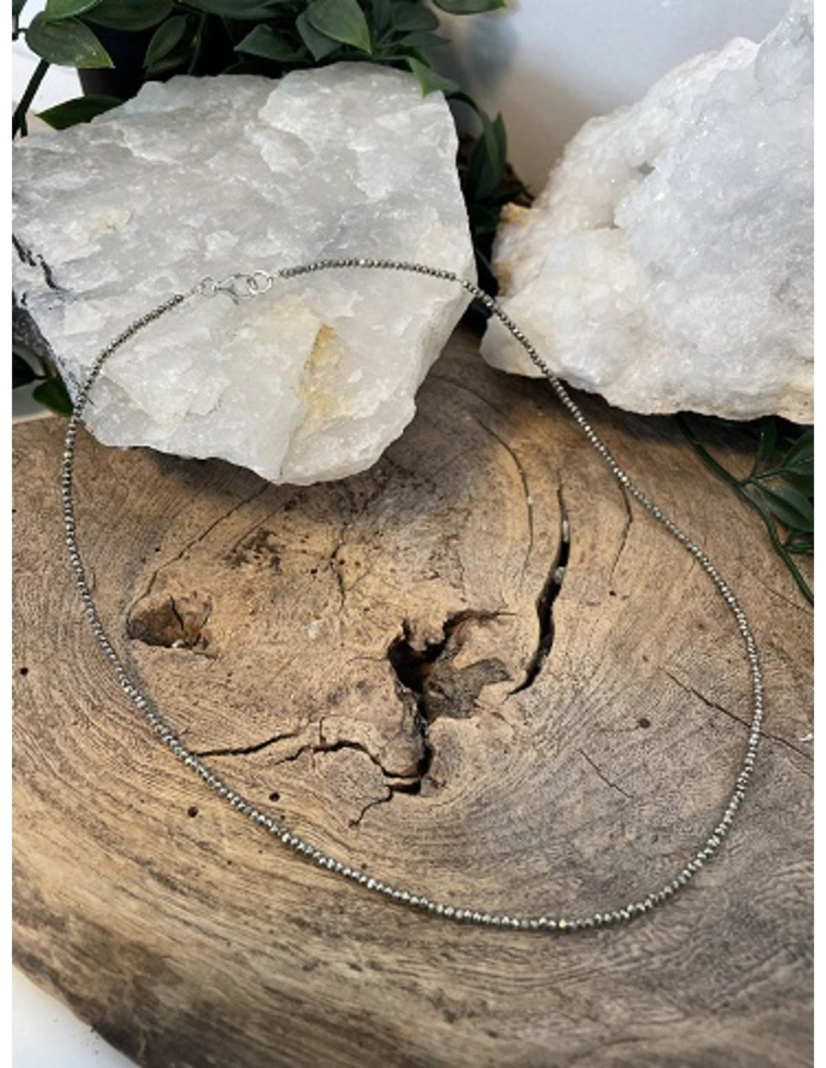 Pyrit halsband, fasettslipade stenar, silverlås, 44 cm