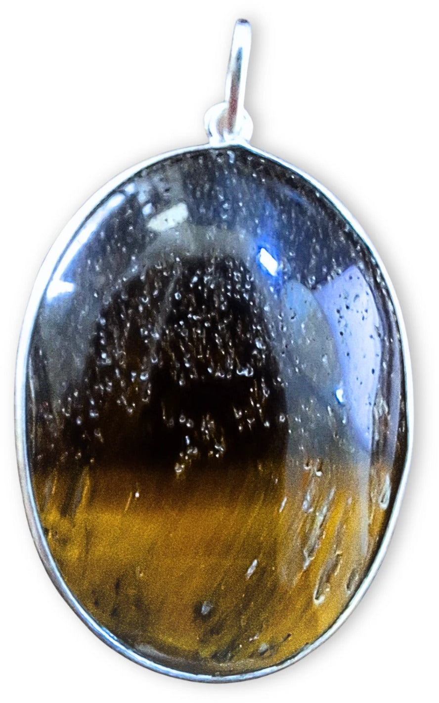 Tigeröga hänge i silver, oval, 3 x 2,5 cm