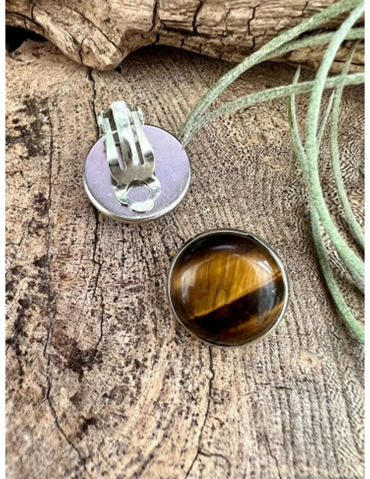 Tigeröga clipsörhängen, 18 mm, silverfärgade
